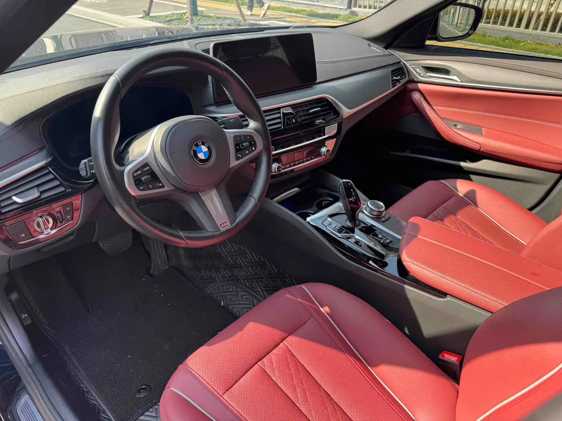 BMW 5 Series PHEV 2022 г. 61821 км. — фото 11