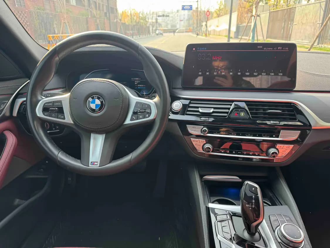 BMW 5 Series PHEV 2022 г. 61821 км. — фото 10