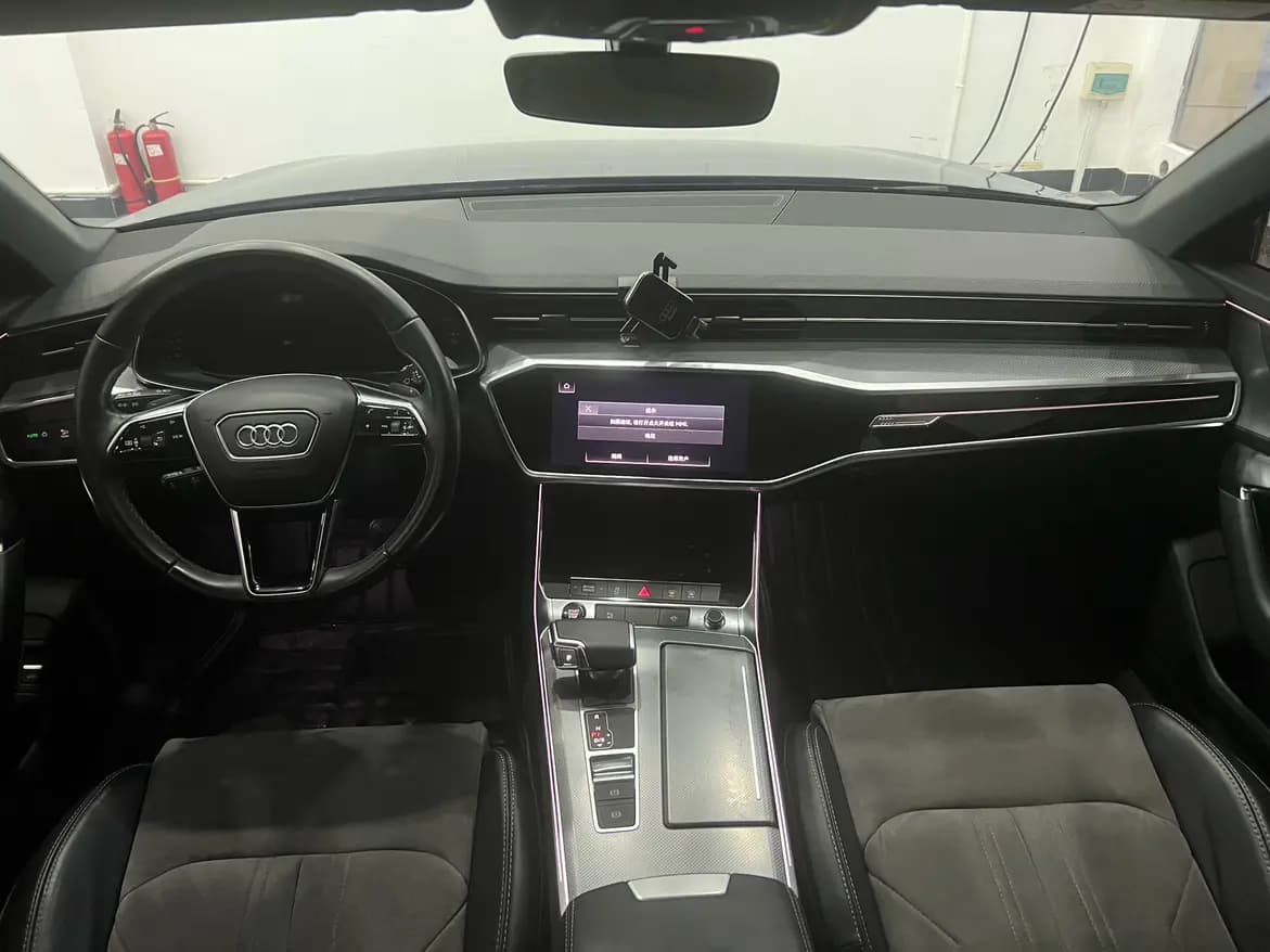 Audi A6L 2022 г. 74129 км. — фото 8