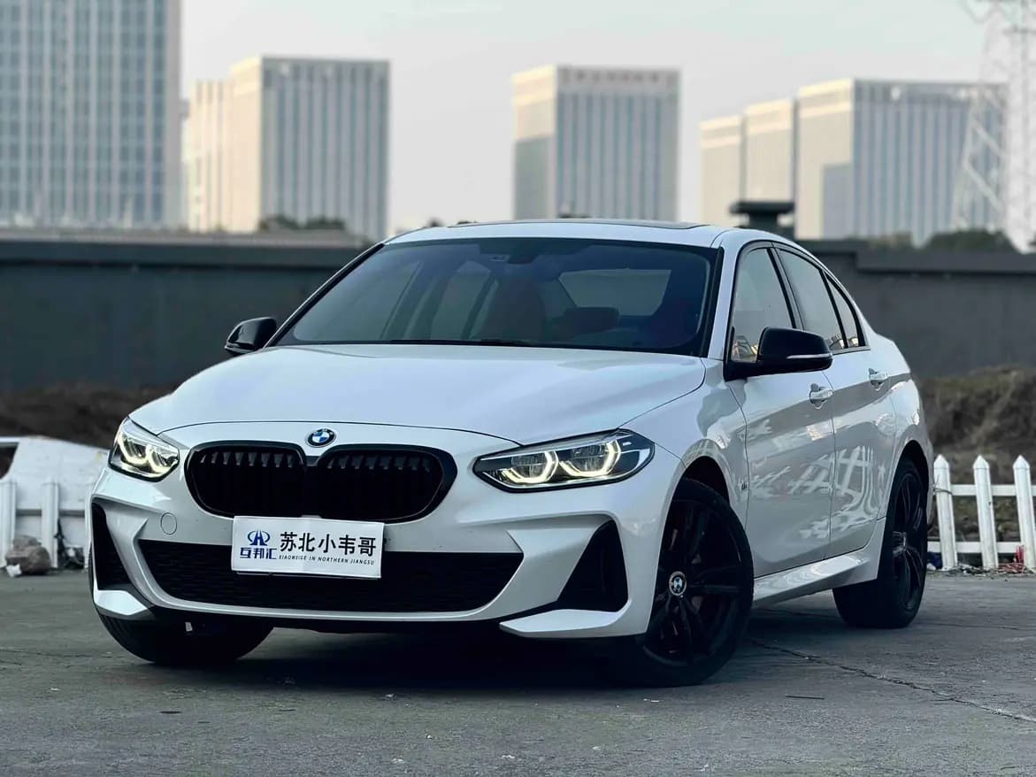 BMW 1 Series 2021 г. 35051 км.