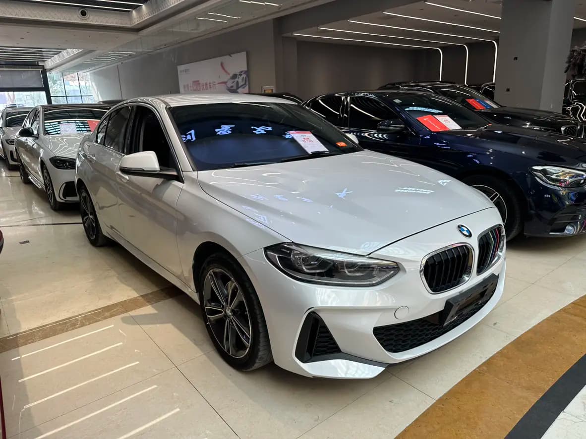 BMW 1 Series 2021 г. 85052 км. — фото 3