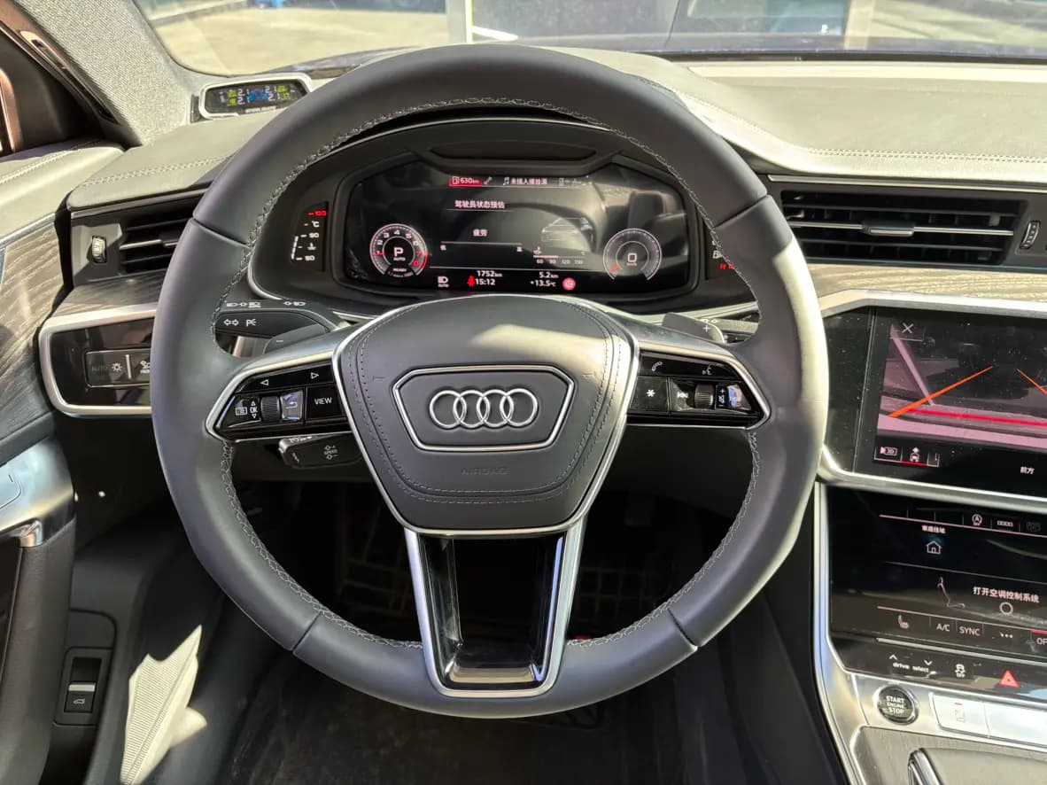 Audi A6L 2025 г. 1117 км. — фото 38