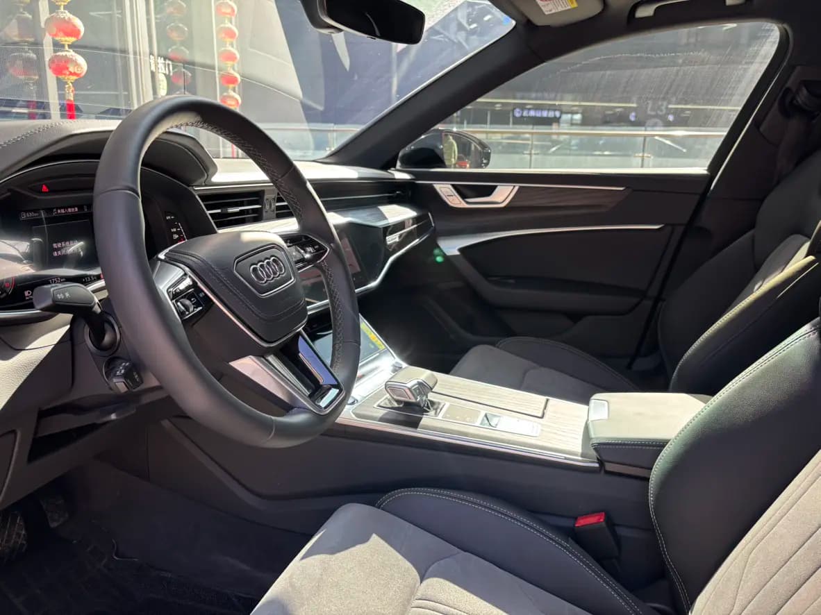 Audi A6L 2025 г. 1117 км. — фото 40