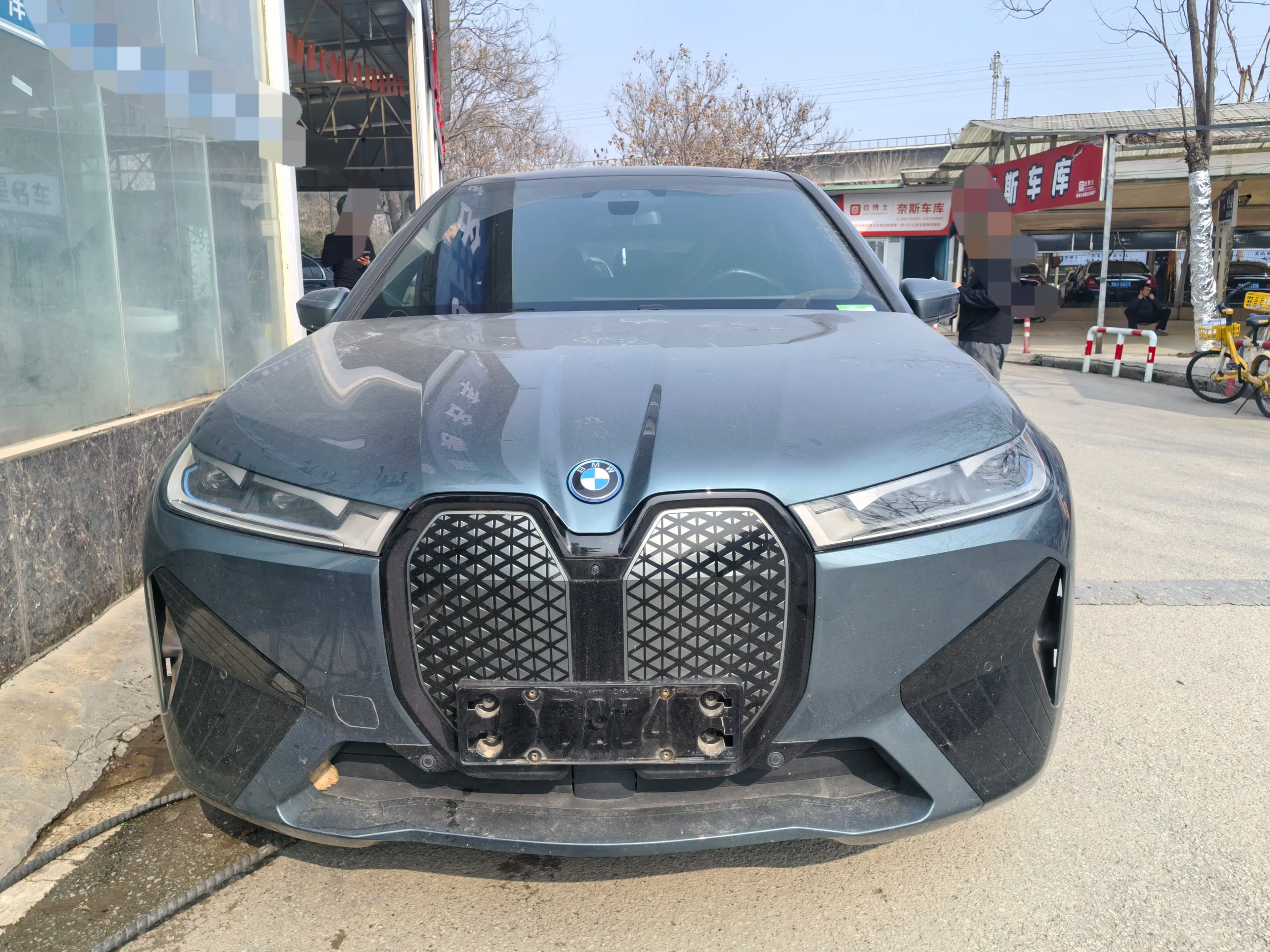 BMW iX 2023 г. 71131 км. — фото 2