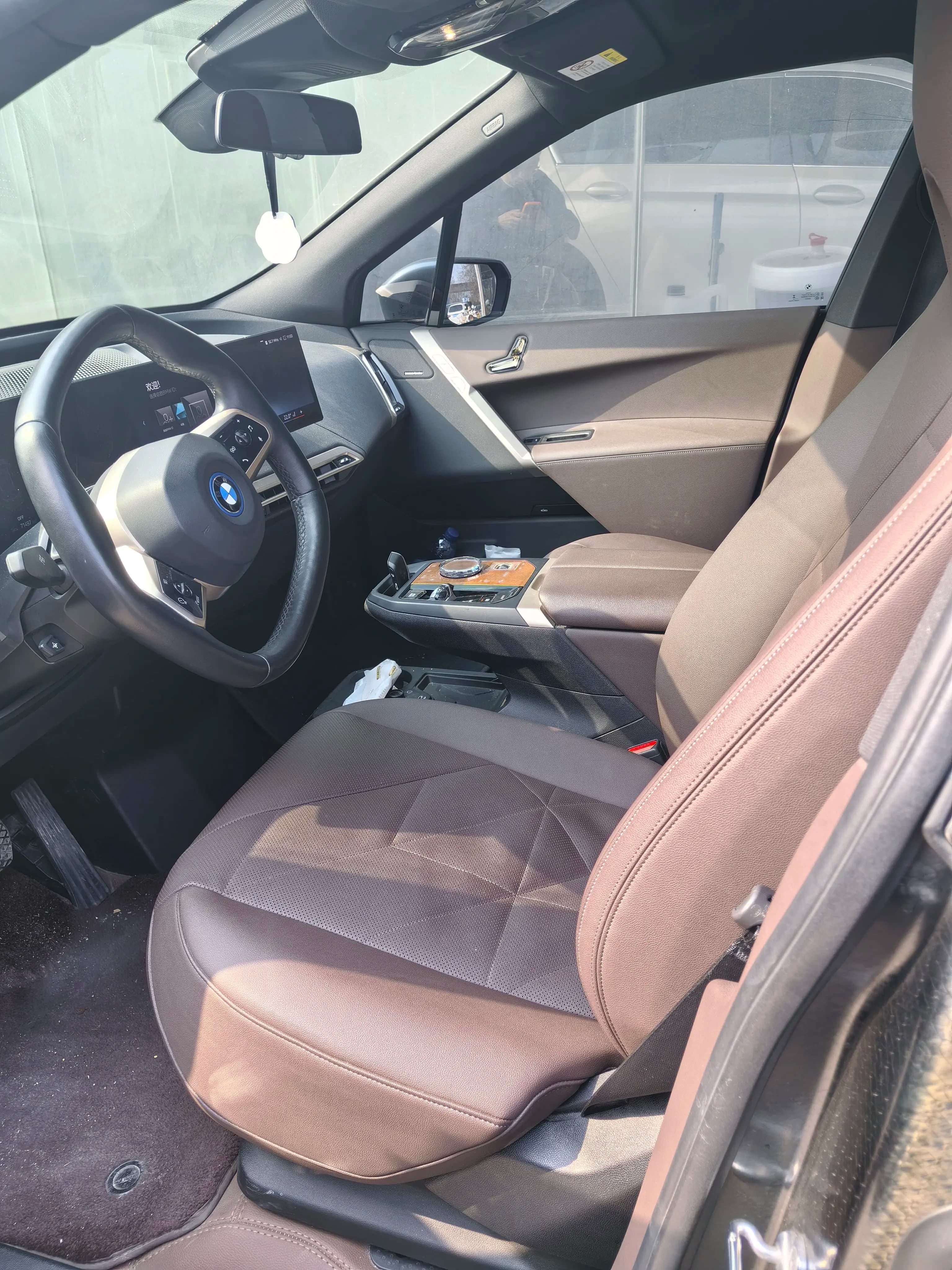 BMW iX 2023 г. 71131 км. — фото 8