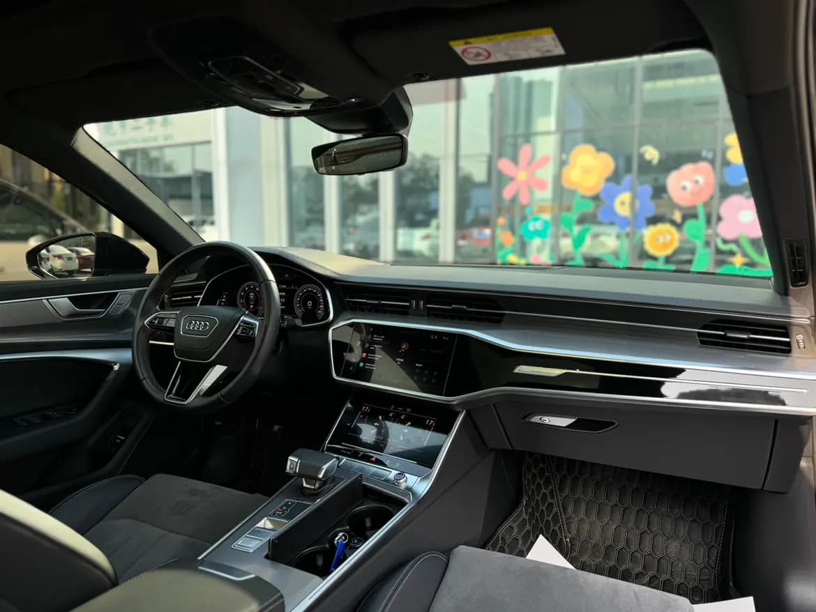 Audi A6L 2024 г. 20918 км. — фото 22