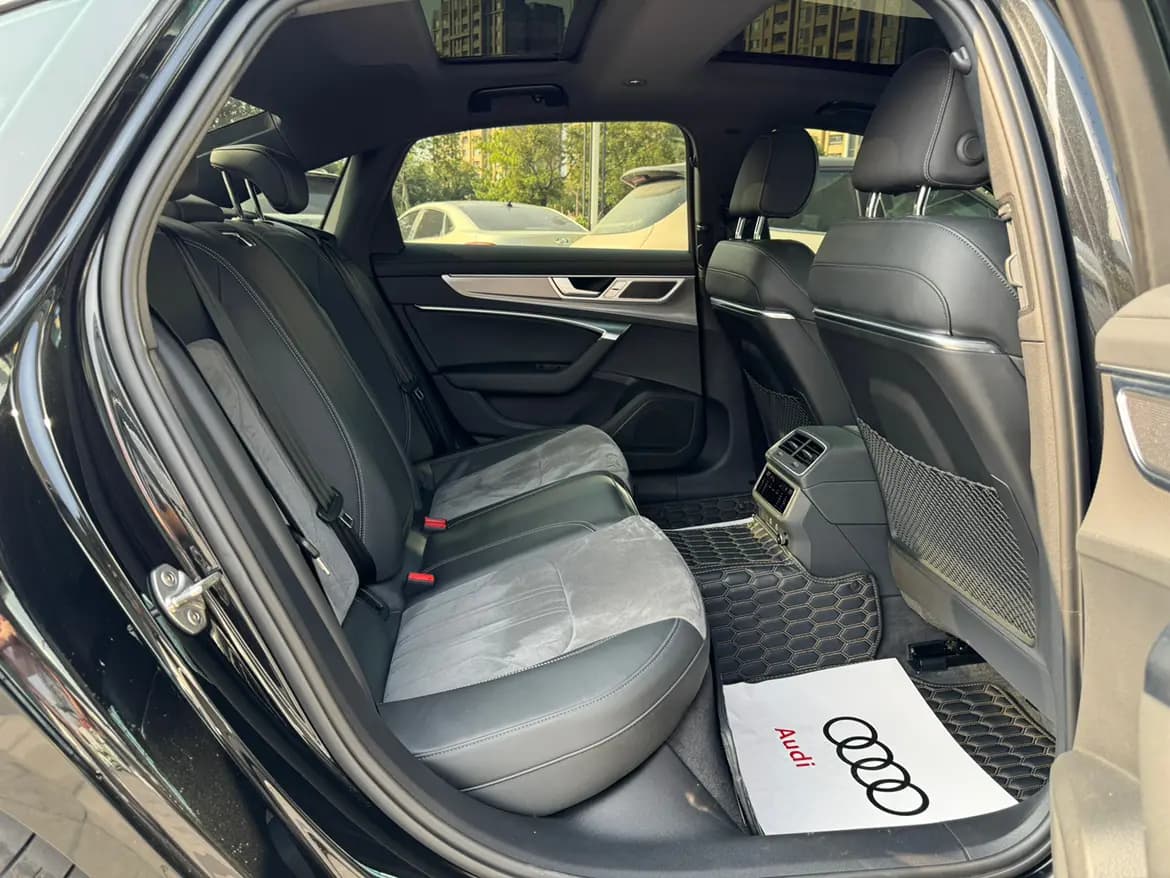 Audi A6L 2024 г. 20918 км. — фото 28