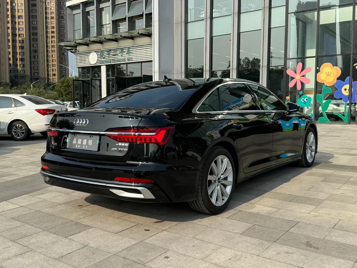 Audi A6L 2024 г. 20918 км. — фото 7