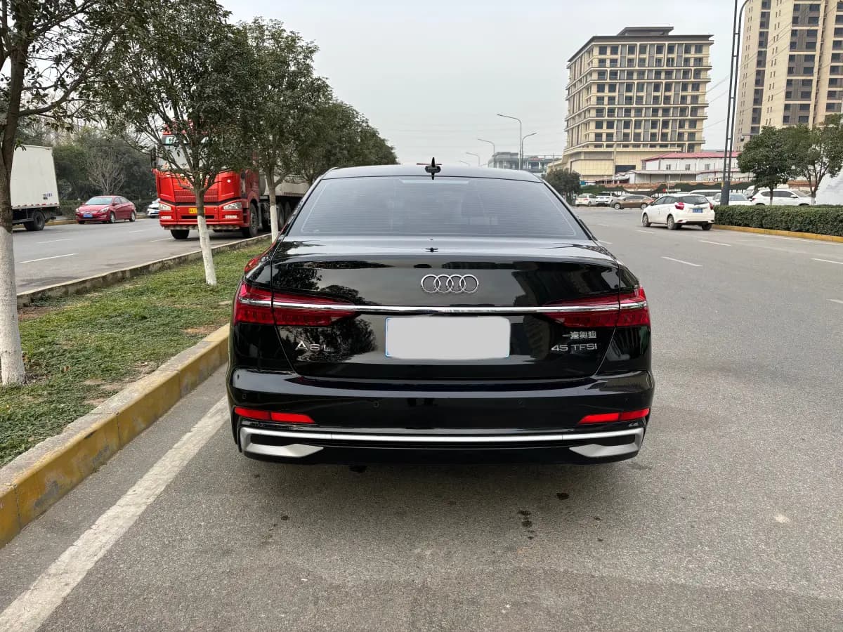 Audi A6L 2023 г. 80000 км. — фото 4