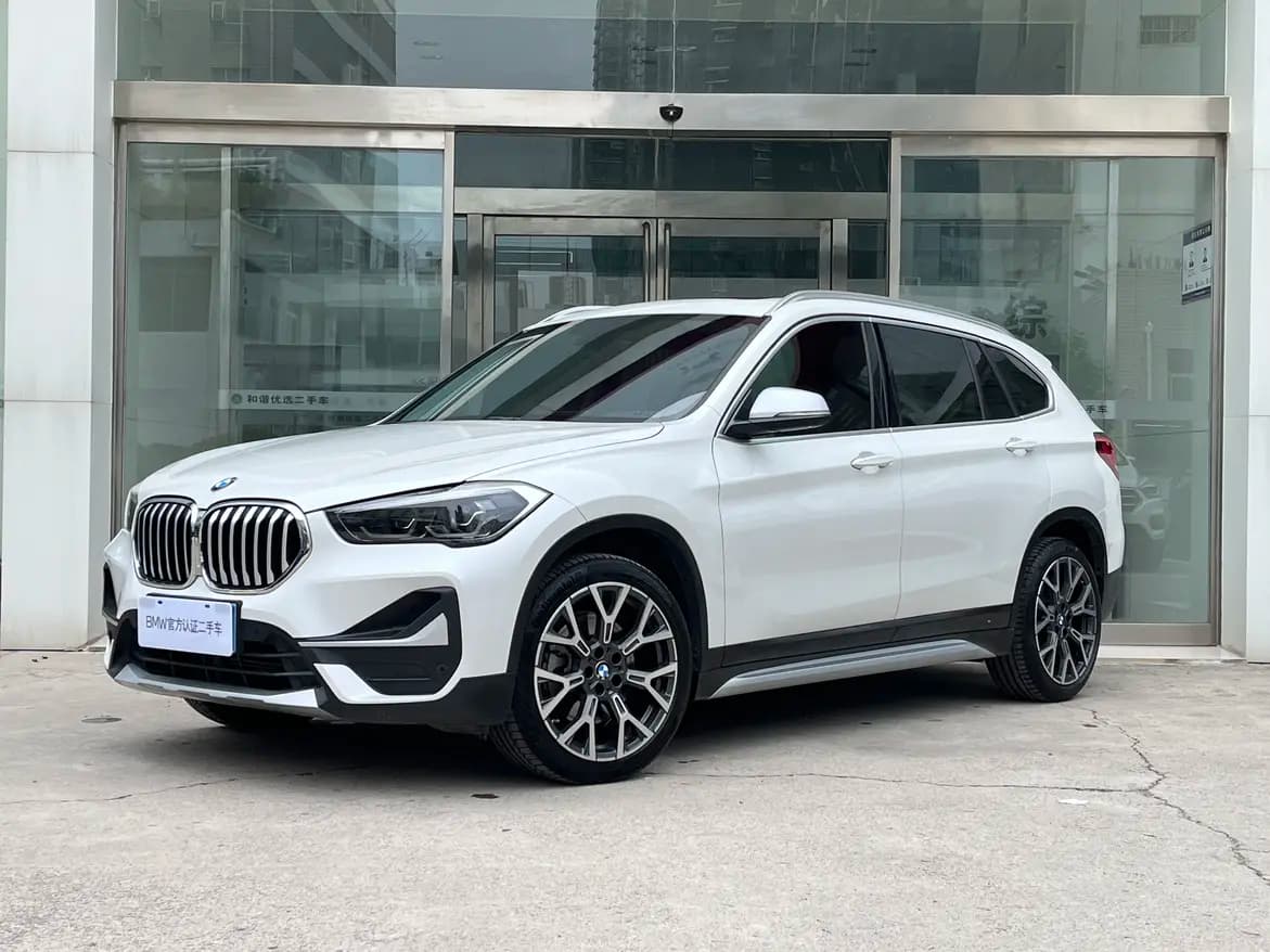 BMW X1 2021 г. 30078 км.