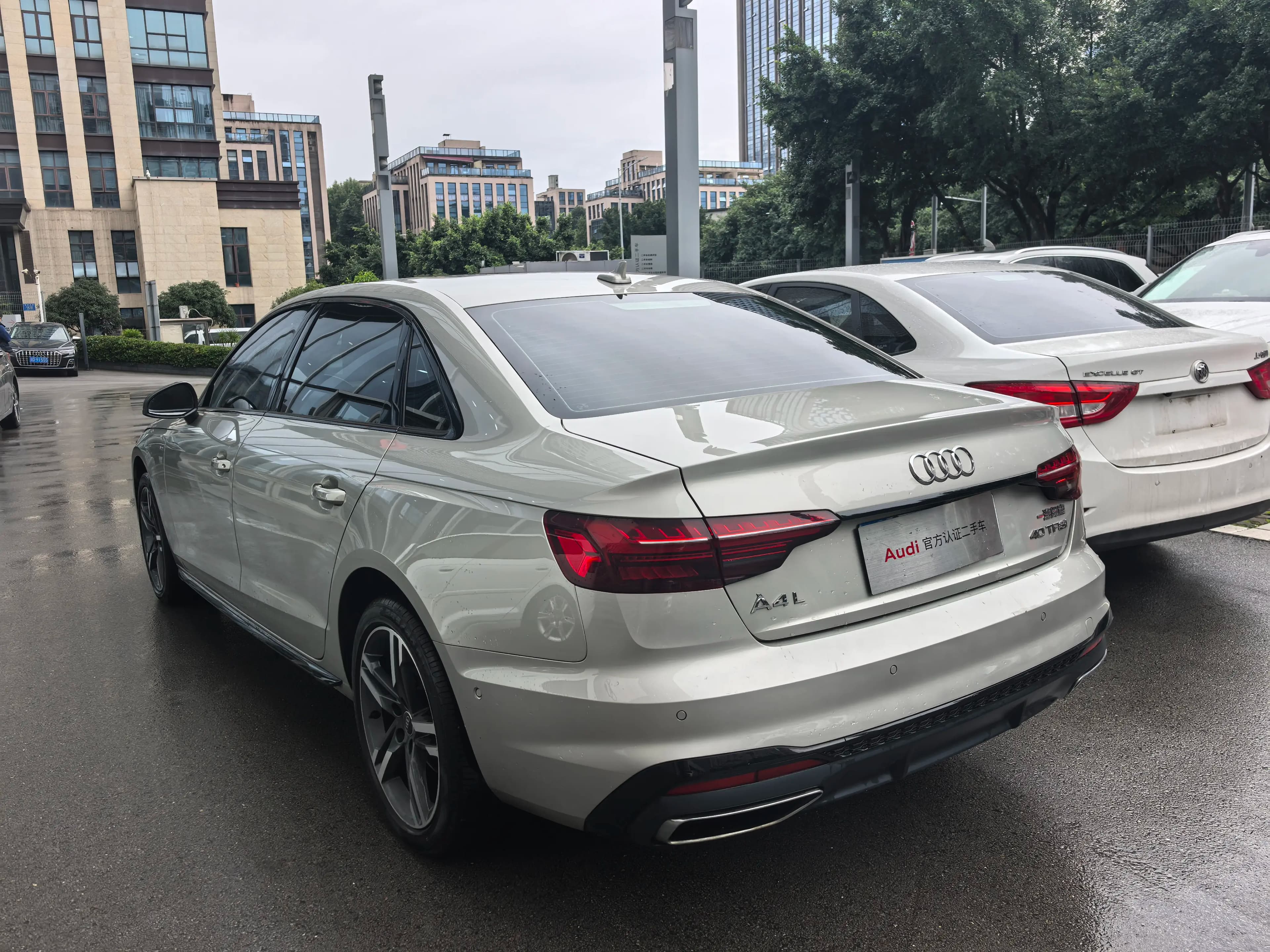 Audi A4L 2022 г. 47130 км. — фото 5