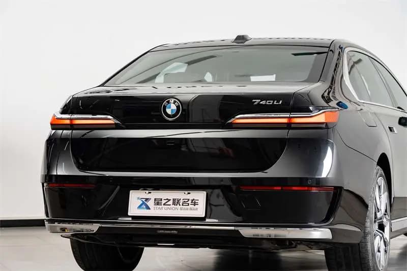 BMW 7 Series 2024 г. 2701 км. — фото 3