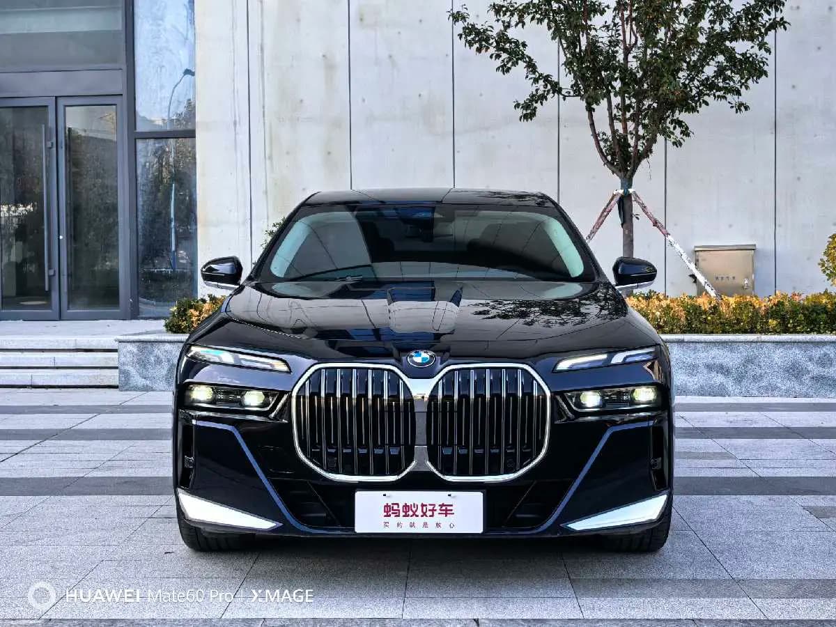BMW 7 Series 2025 г. 18115 км. — фото 2