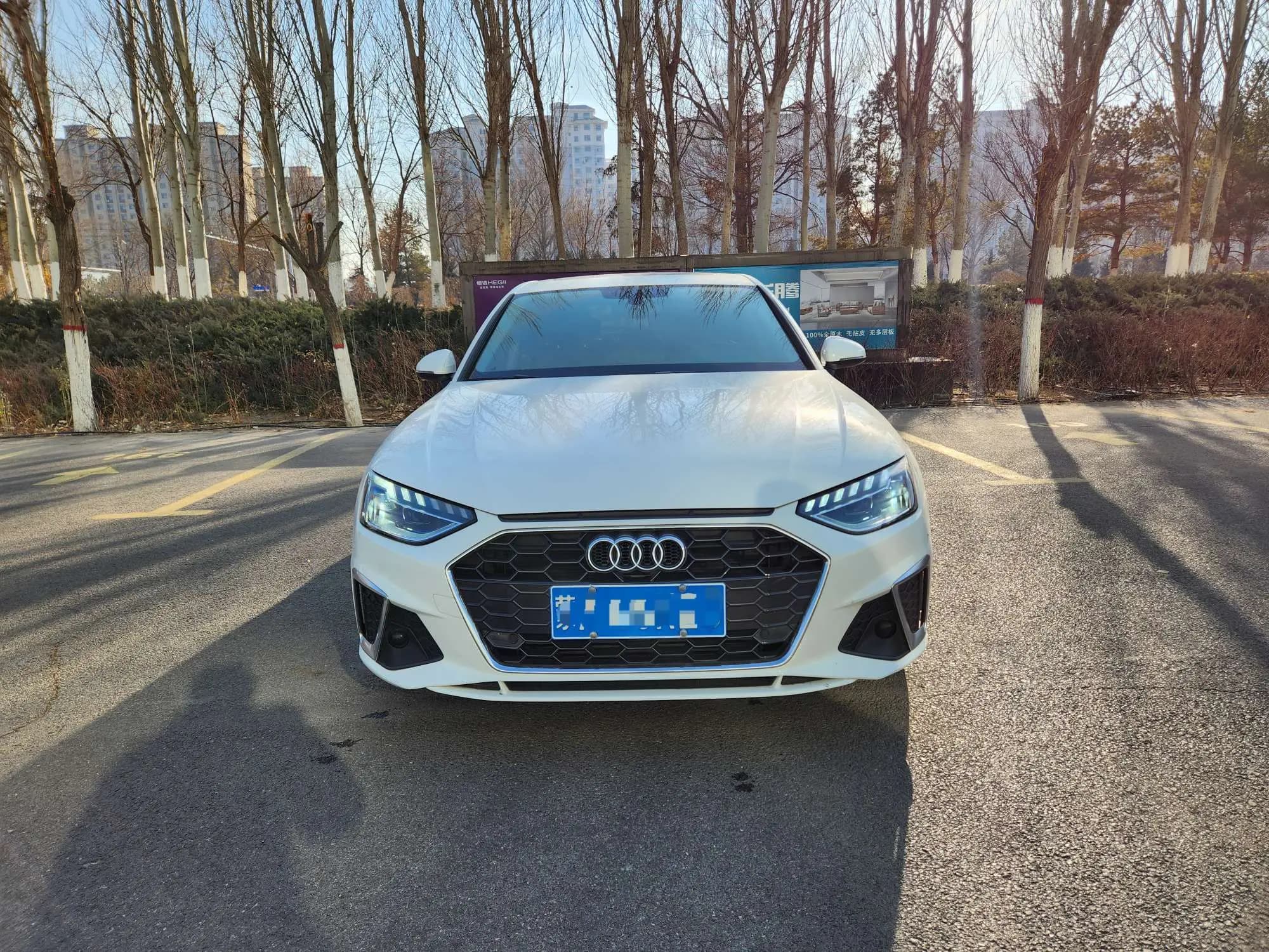 Audi A4L 2022 г. 30134 км. — фото 2