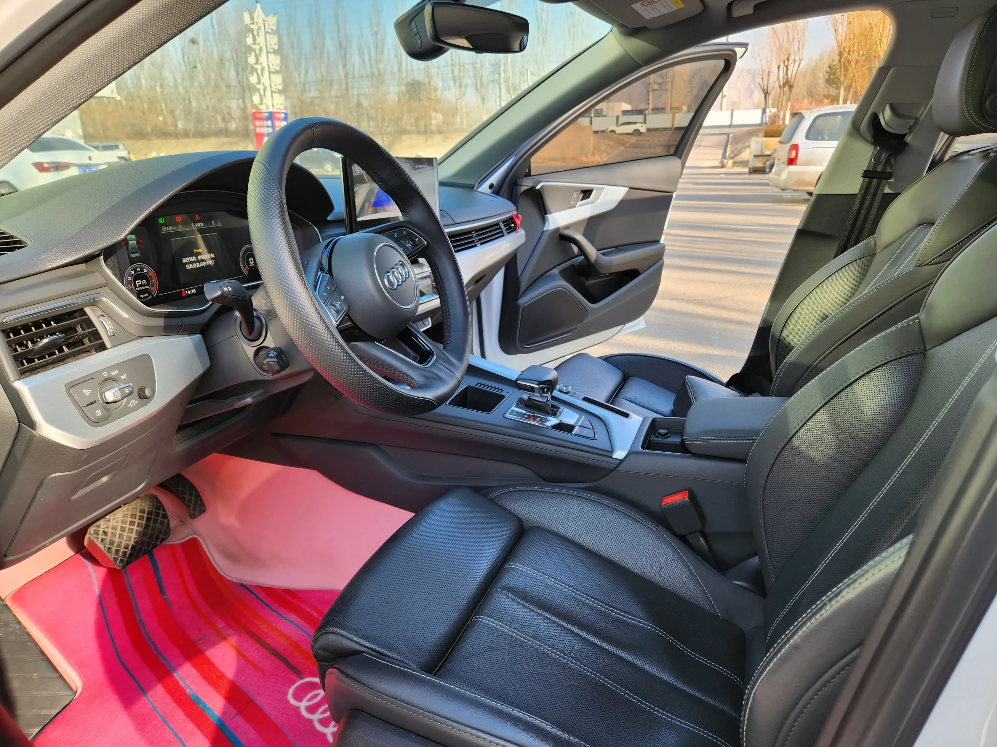 Audi A4L 2022 г. 30134 км. — фото 9