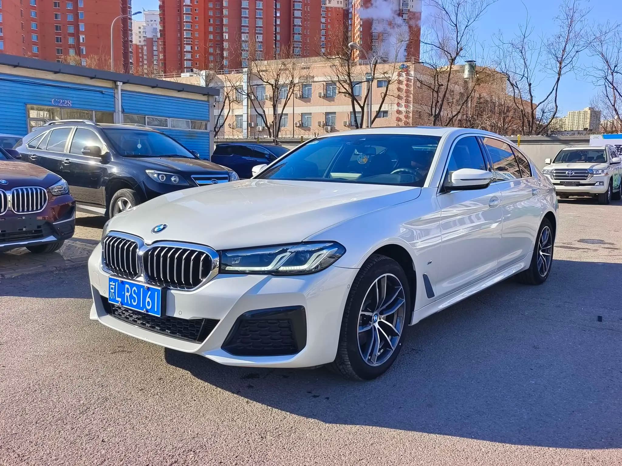 BMW 5 Series 2023 г. 55070 км.