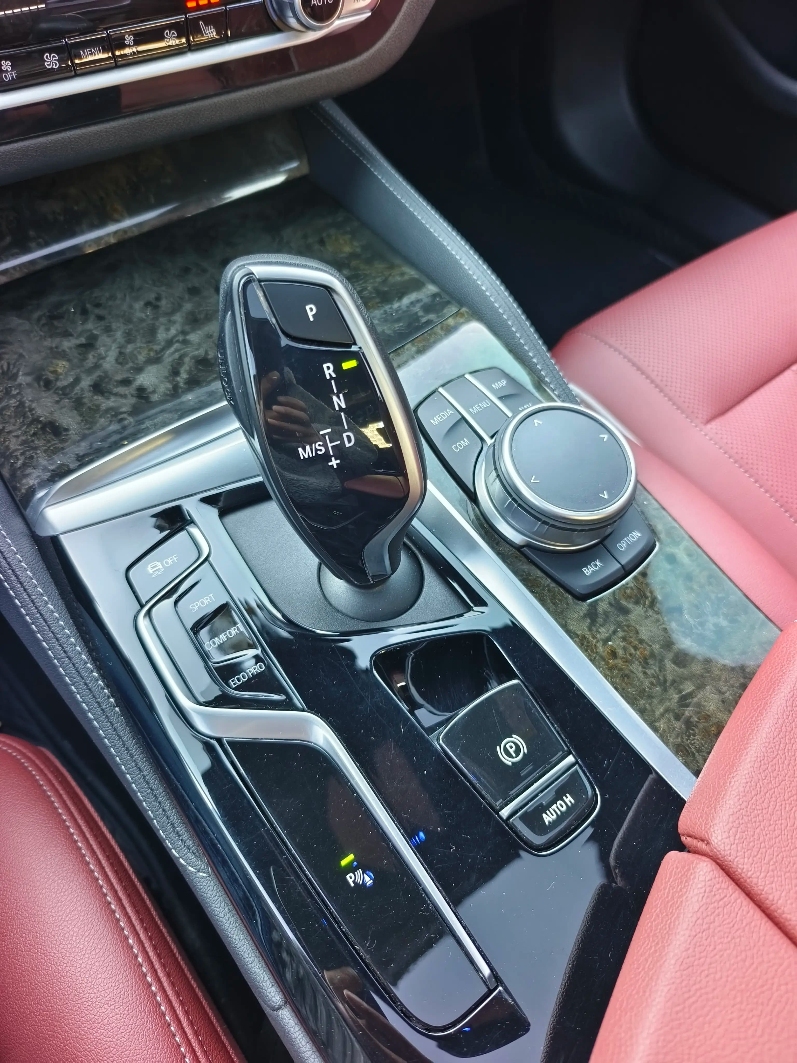 BMW 5 Series 2023 г. 55070 км. — фото 12