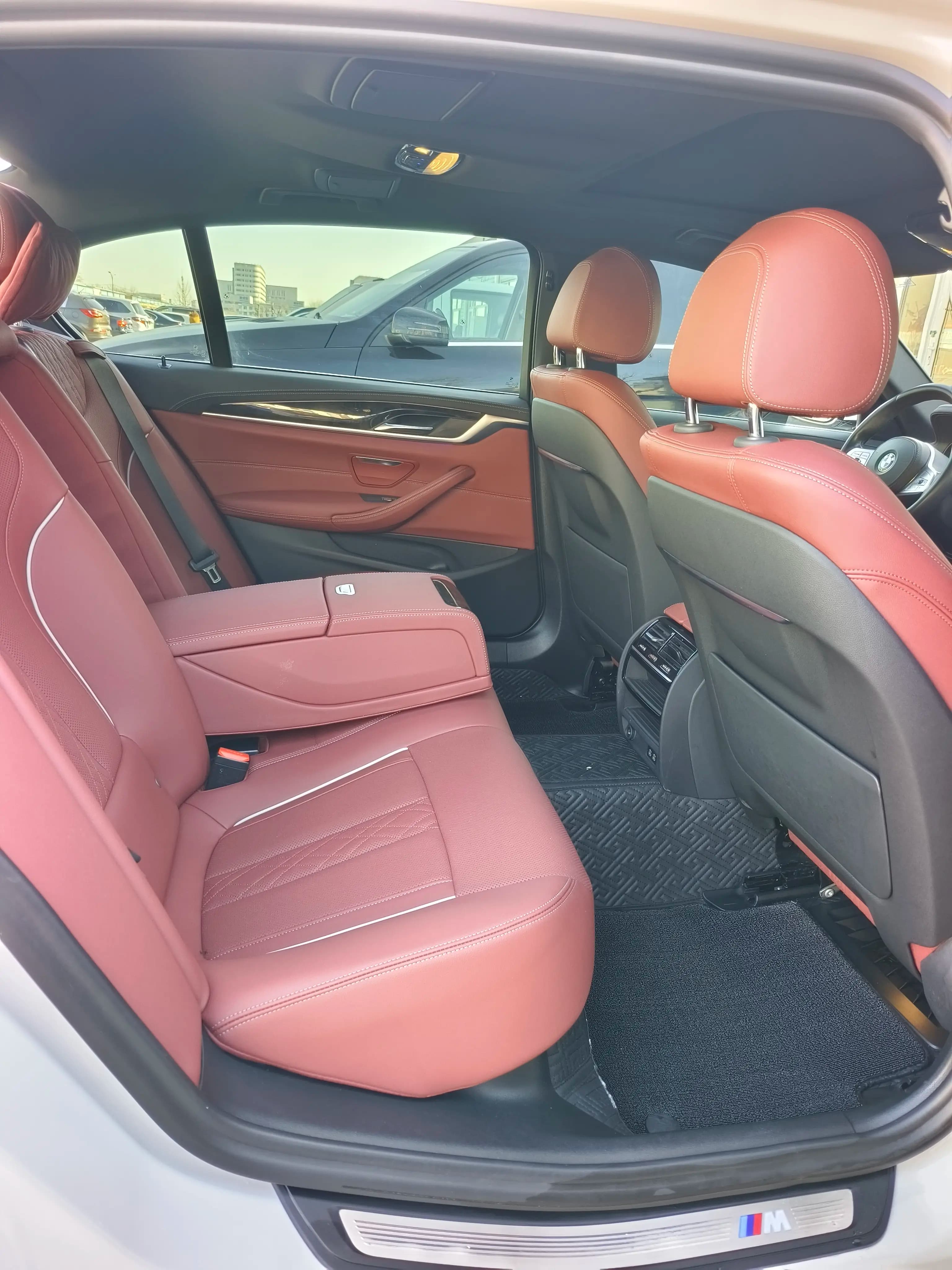 BMW 5 Series 2023 г. 55070 км. — фото 15