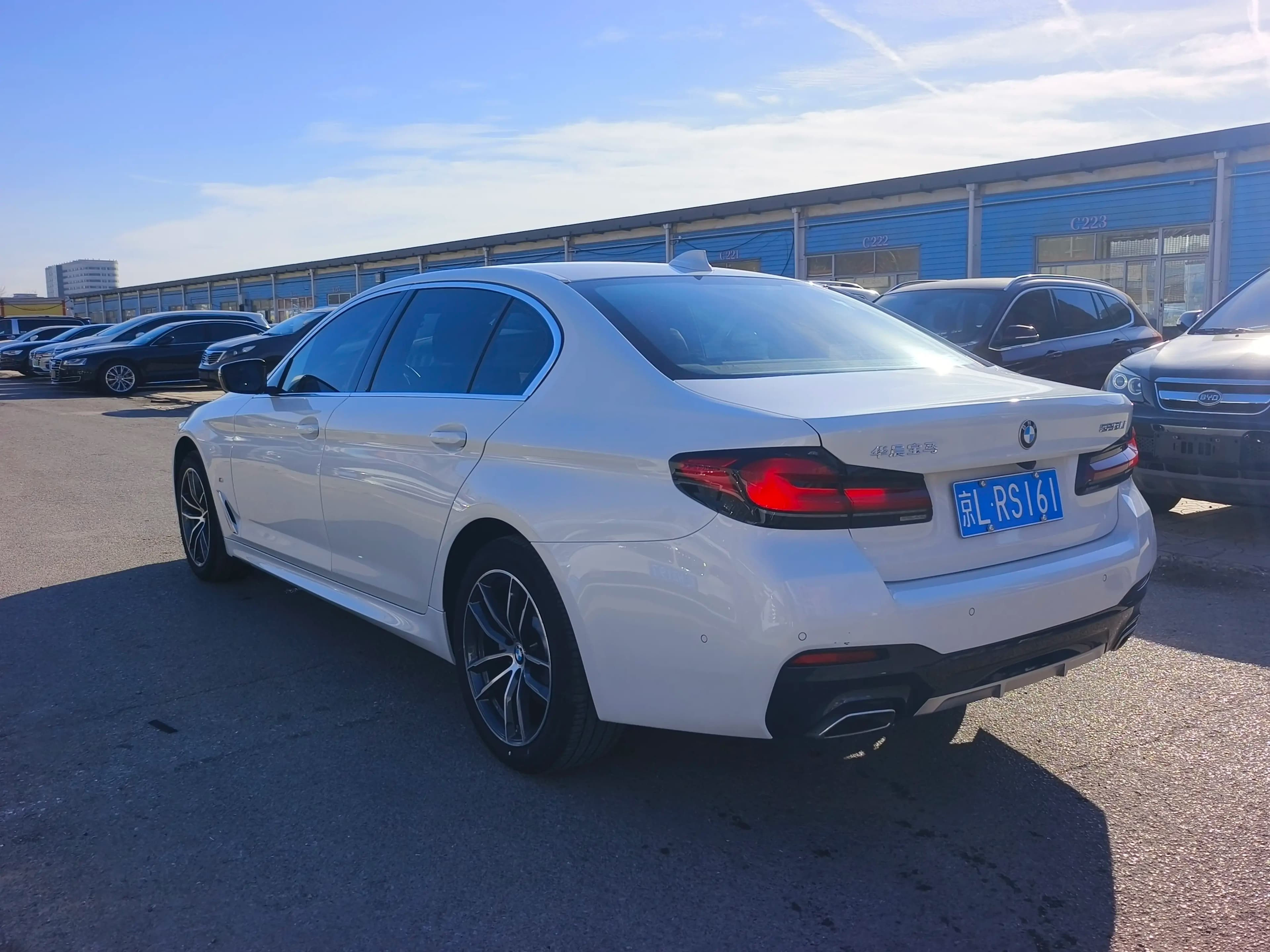 BMW 5 Series 2023 г. 55070 км. — фото 4