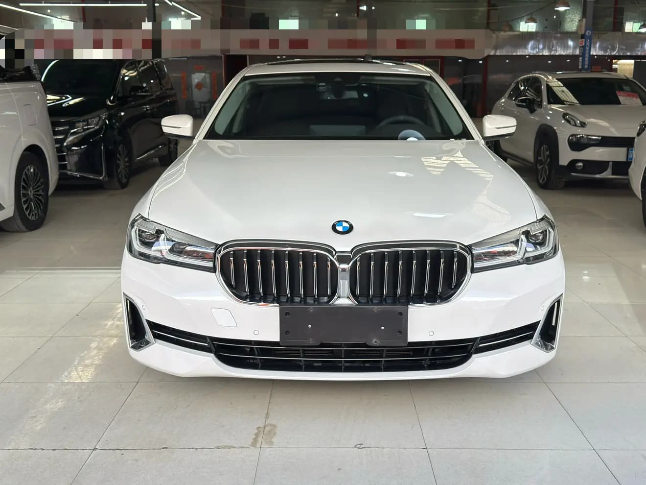 BMW 5 Series 2022 г. 64088 км. — фото 2
