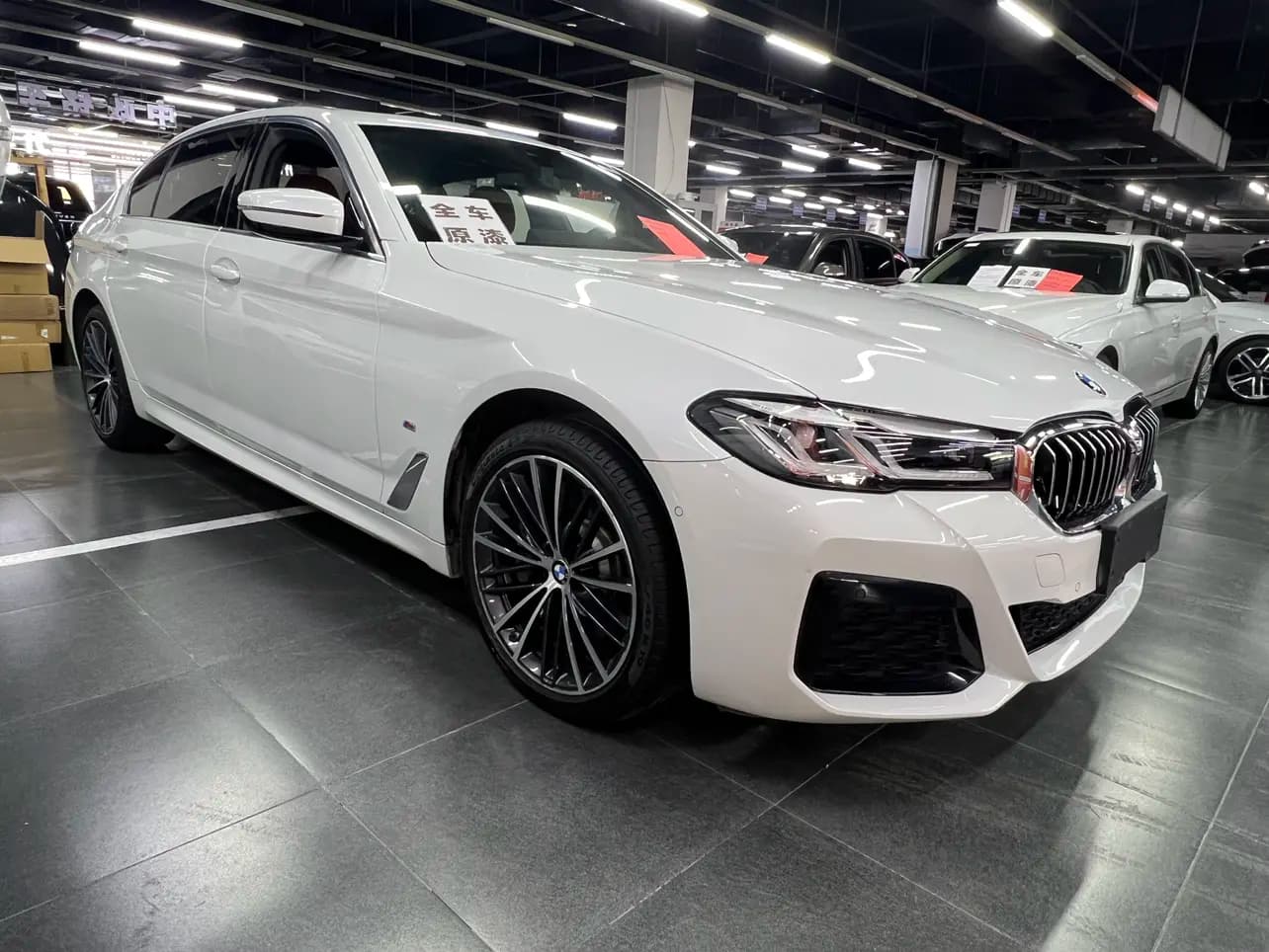 BMW 5 Series 2023 г. 43110 км. — фото 3