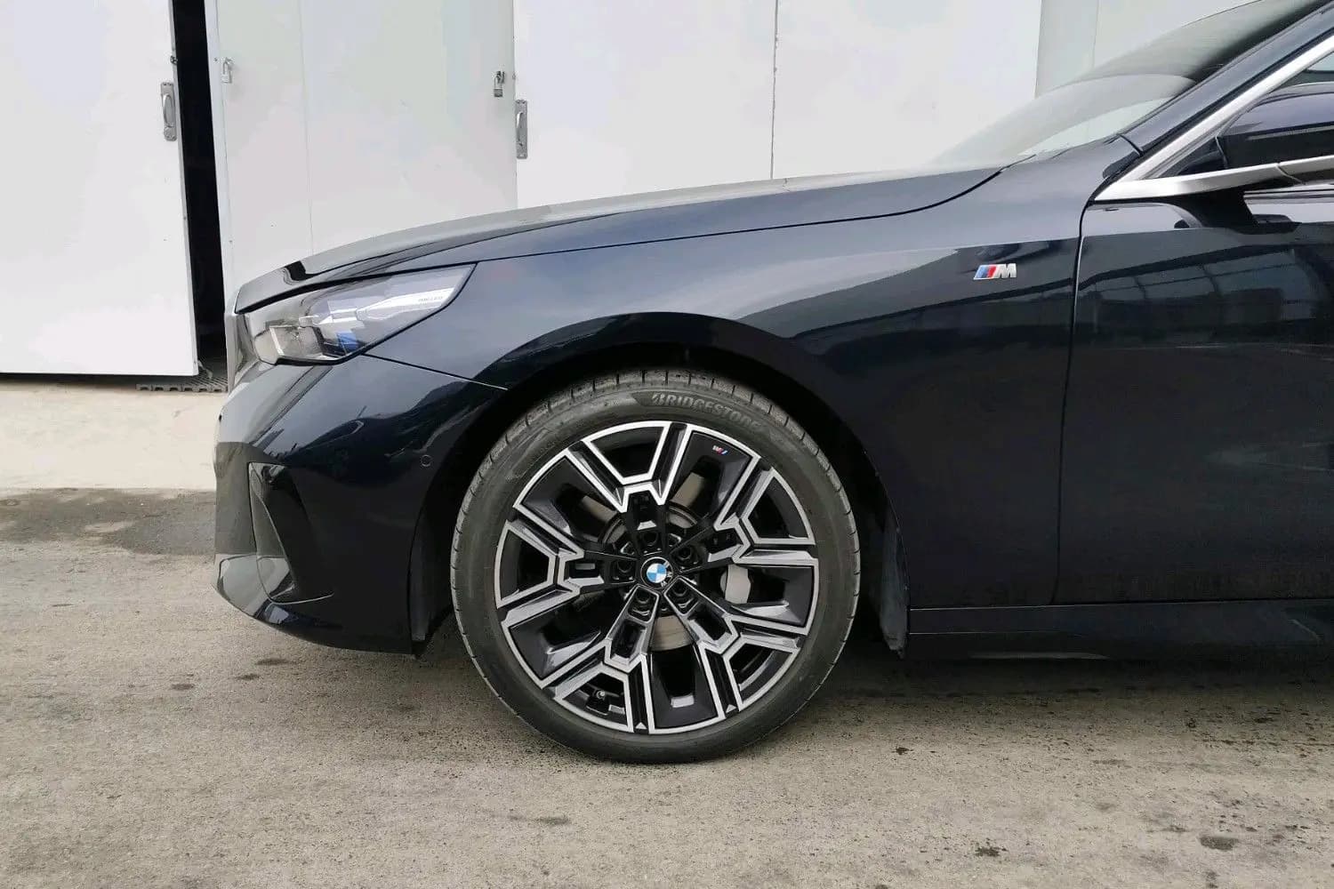 BMW 5 Series 2025 г. 20108 км. — фото 6
