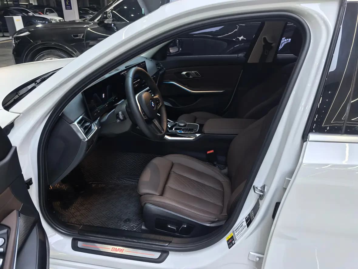 BMW i3 2024 г. 9336 км. — фото 10