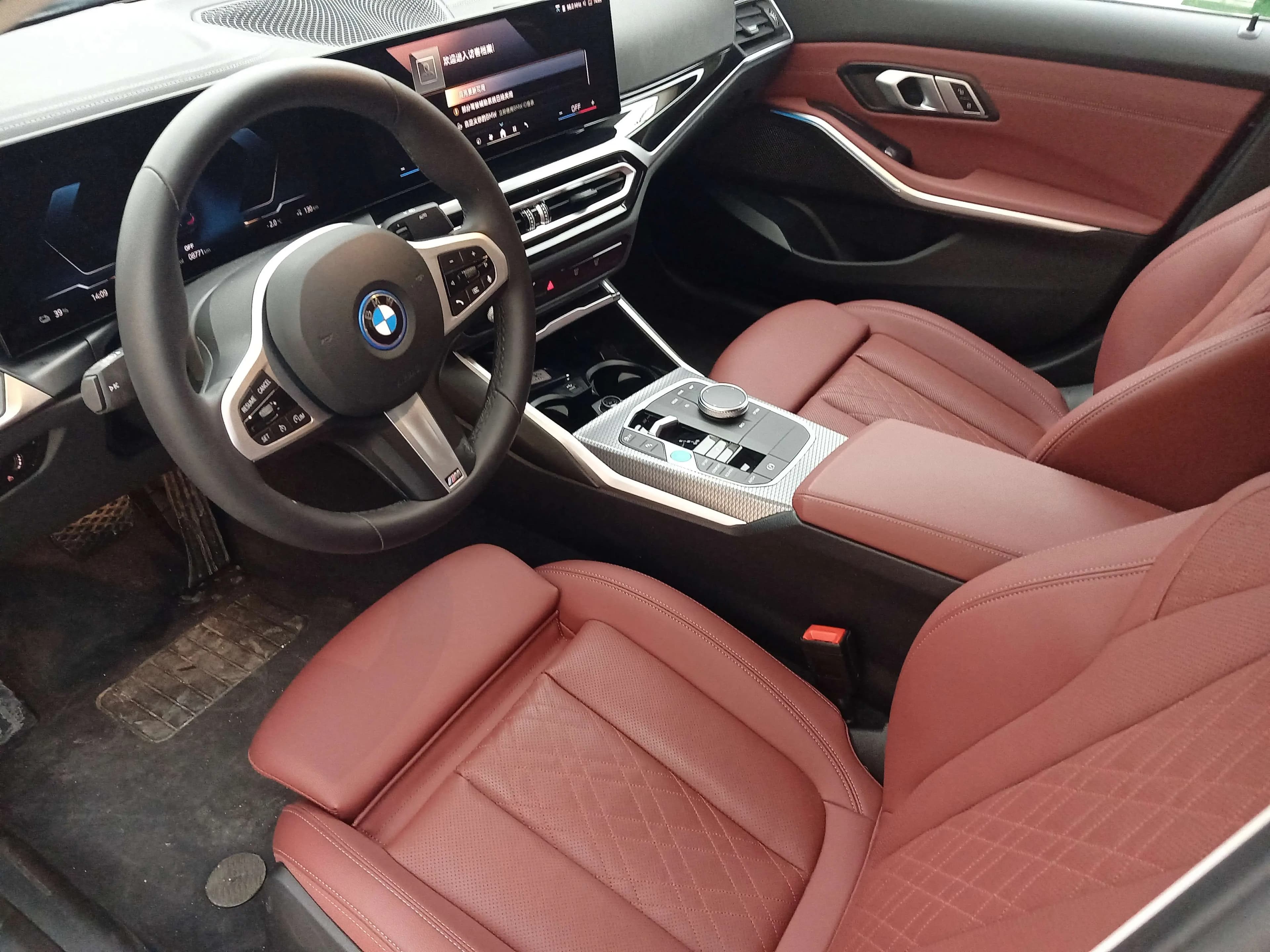 BMW i3 2025 г. 8849 км. — фото 14
