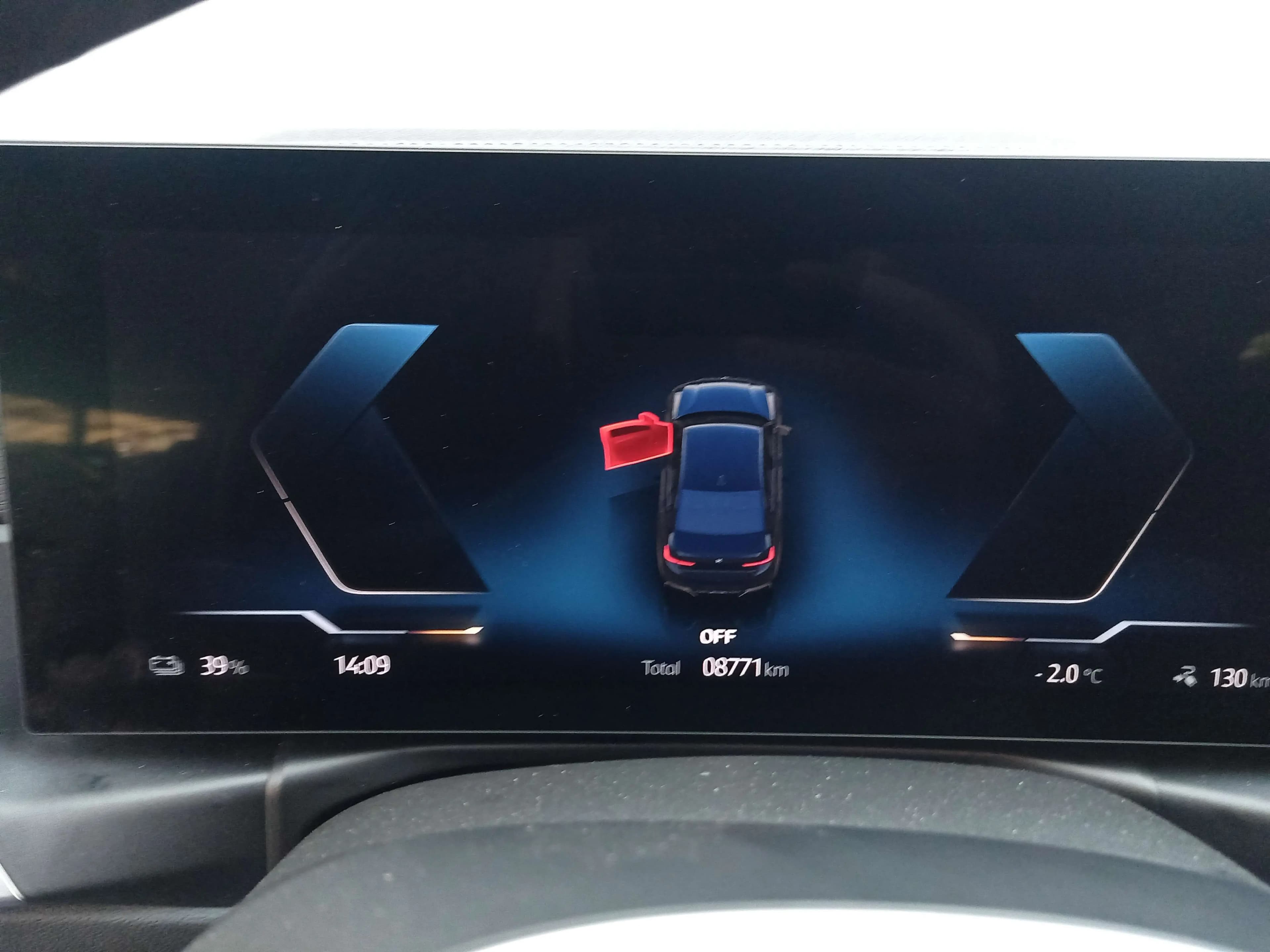 BMW i3 2025 г. 8849 км. — фото 9