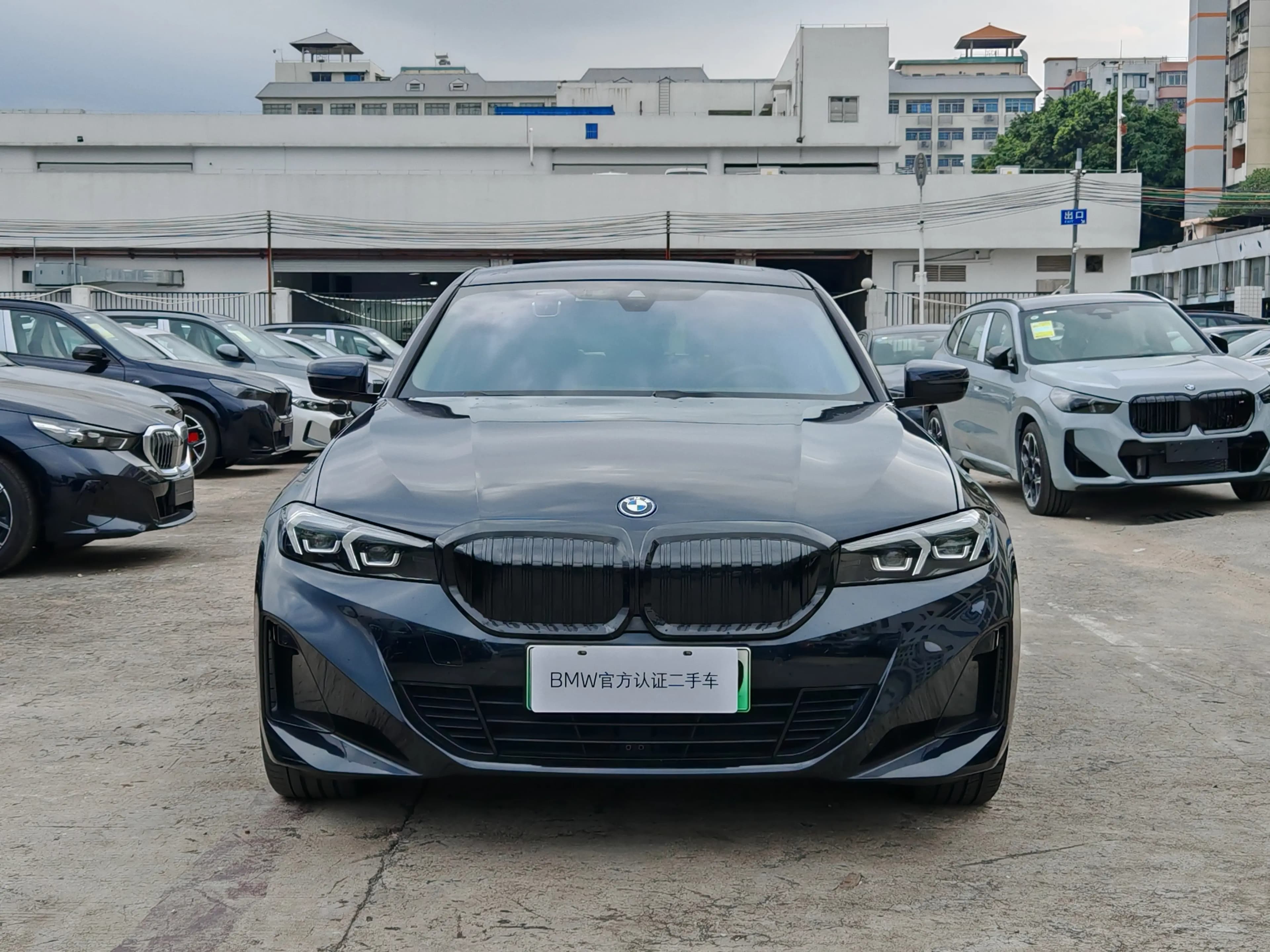 BMW i3 2023 г. 66121 км. — фото 2