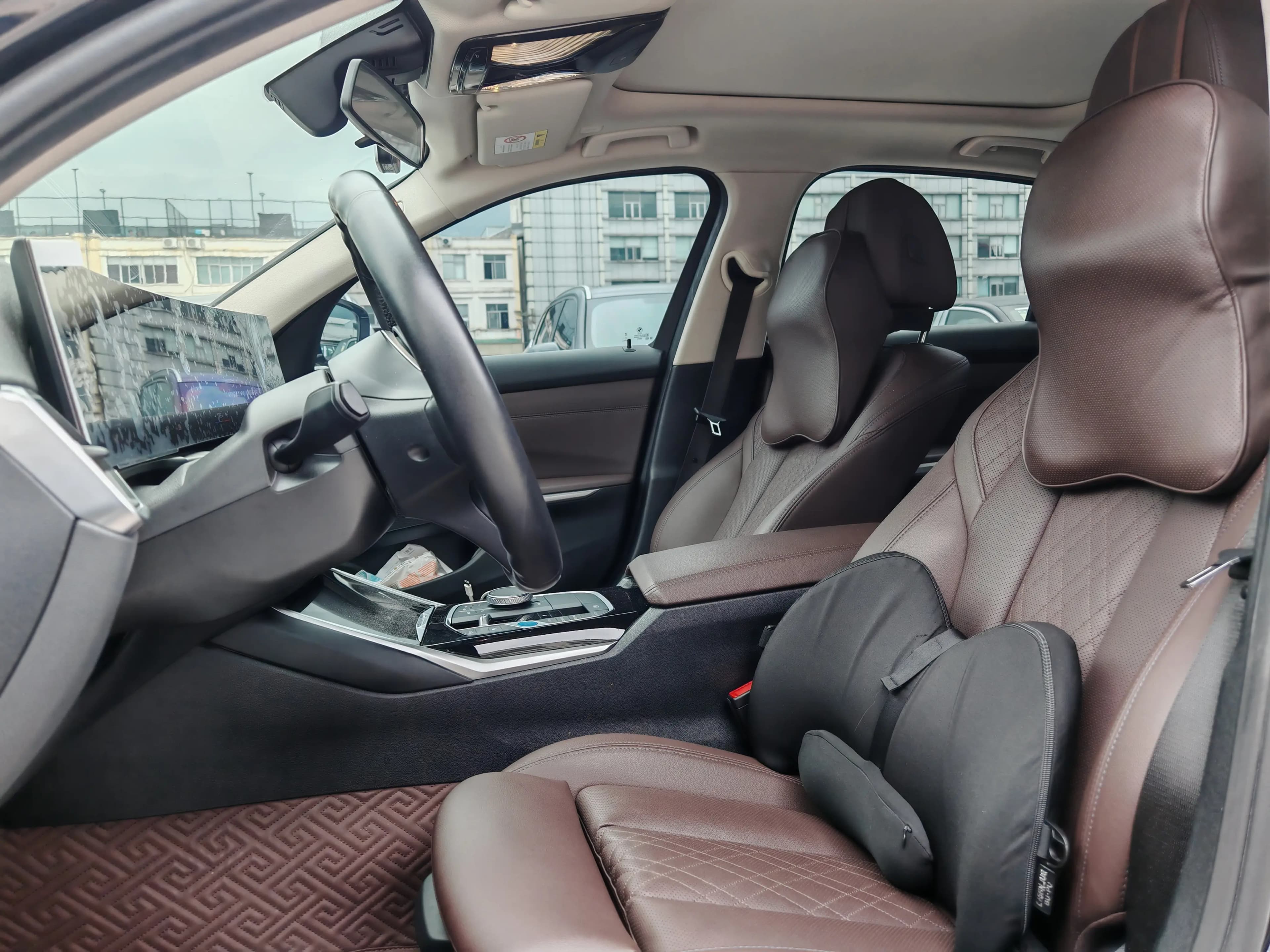 BMW i3 2023 г. 66121 км. — фото 10