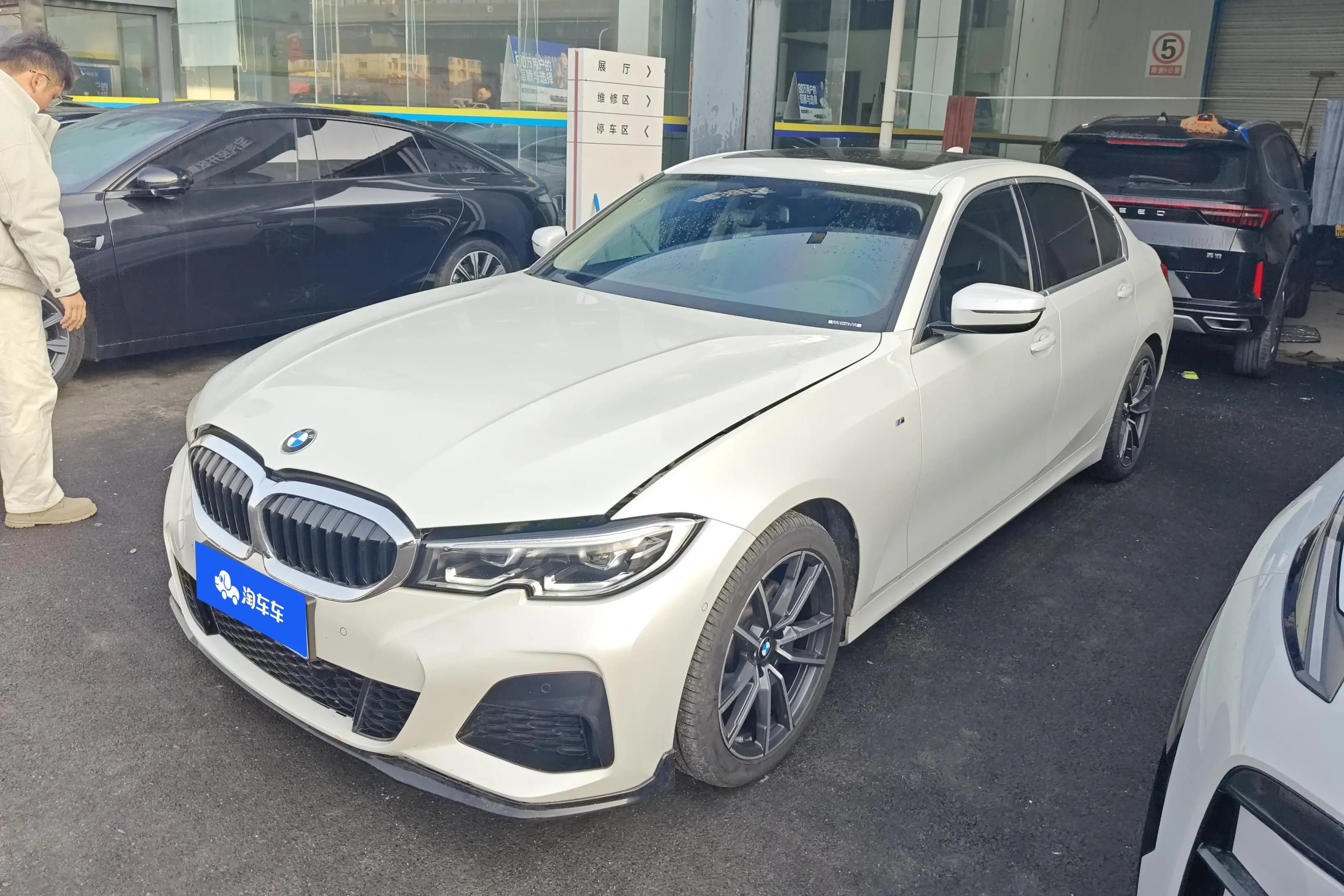 BMW 3 Series 2021 г. 39589 км.