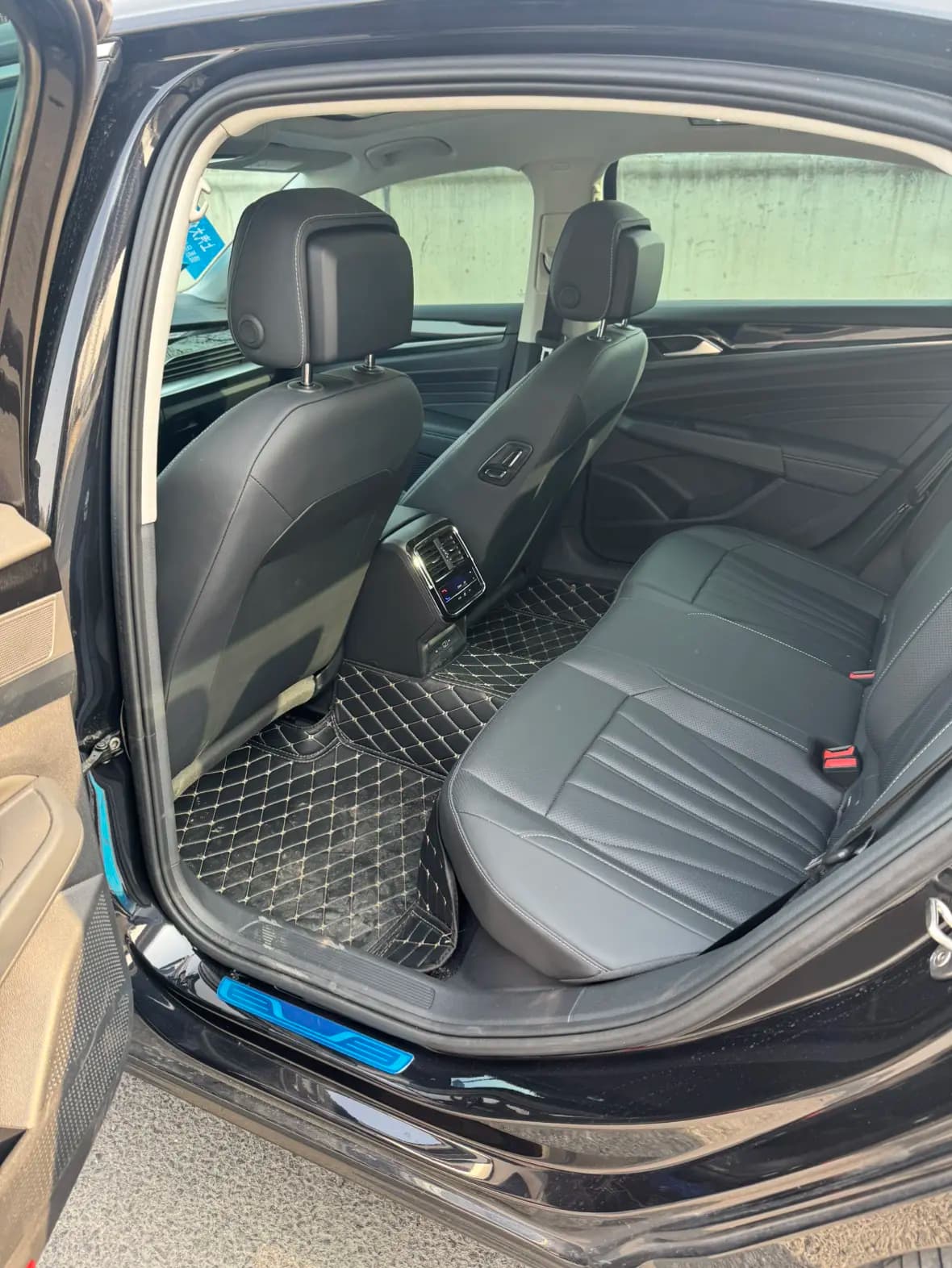 Volkswagen Passat 2025 г. 12259 км. — фото 16