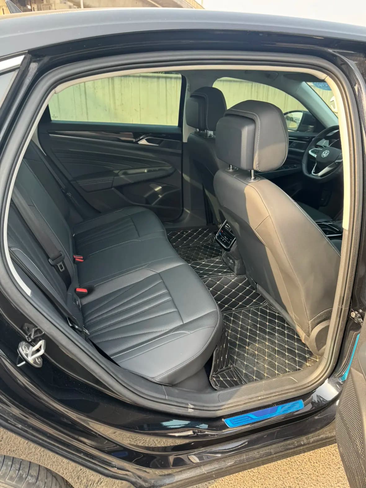 Volkswagen Passat 2025 г. 12259 км. — фото 17