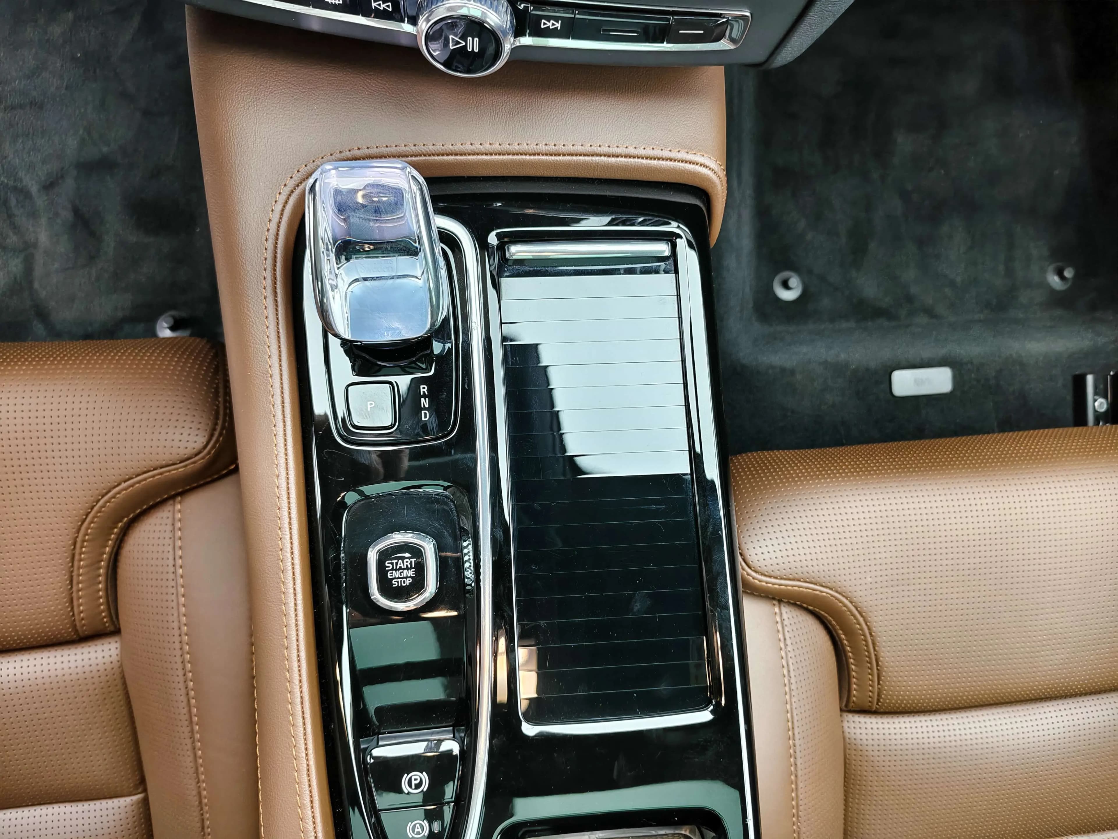 Volvo S90 PHEV 2024 г. 7101 км. — фото 8