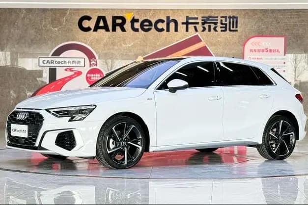 Audi A3 2024 г. 17337 км.