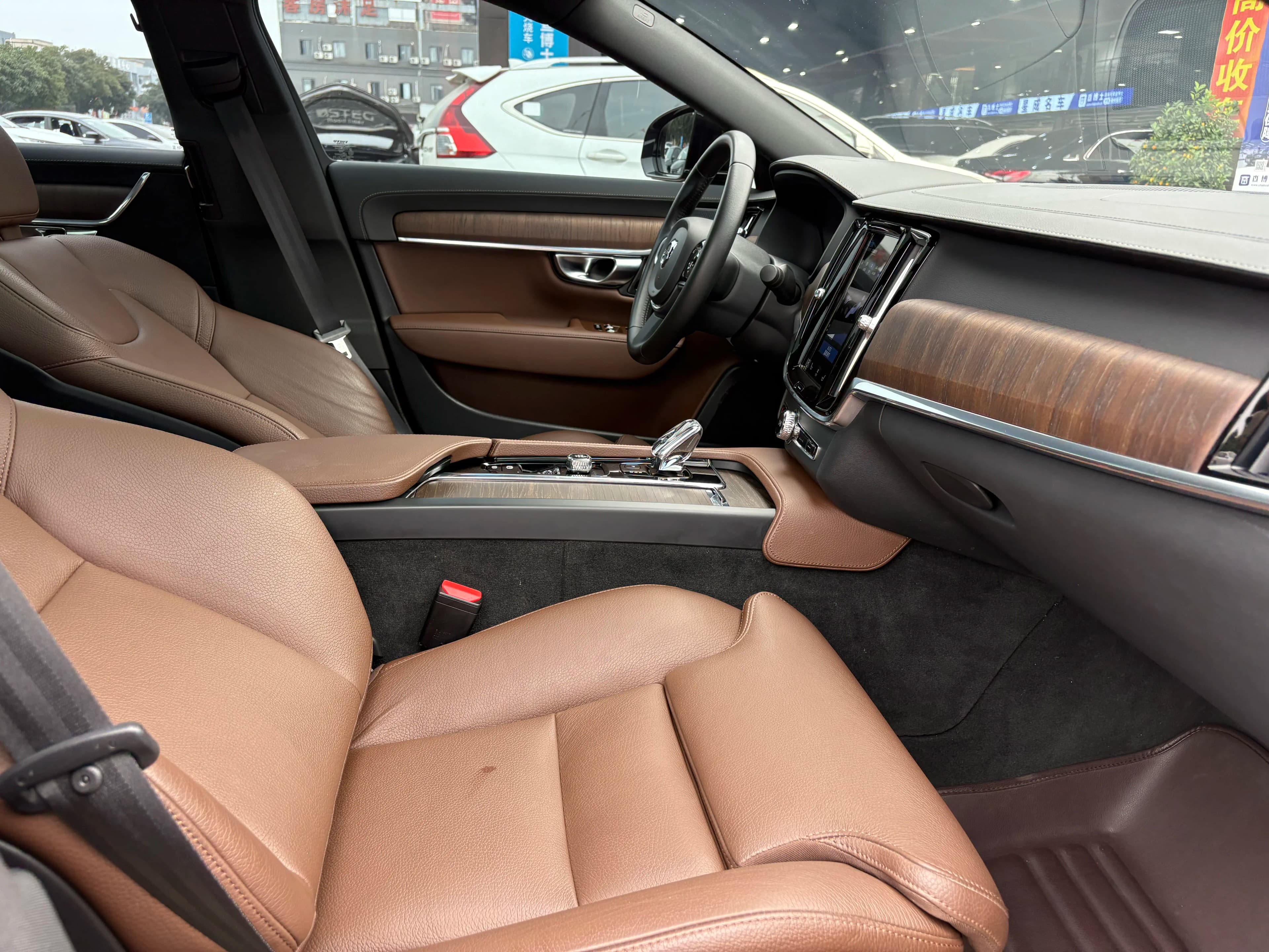 Volvo S90 2022 г. 29100 км. — фото 16