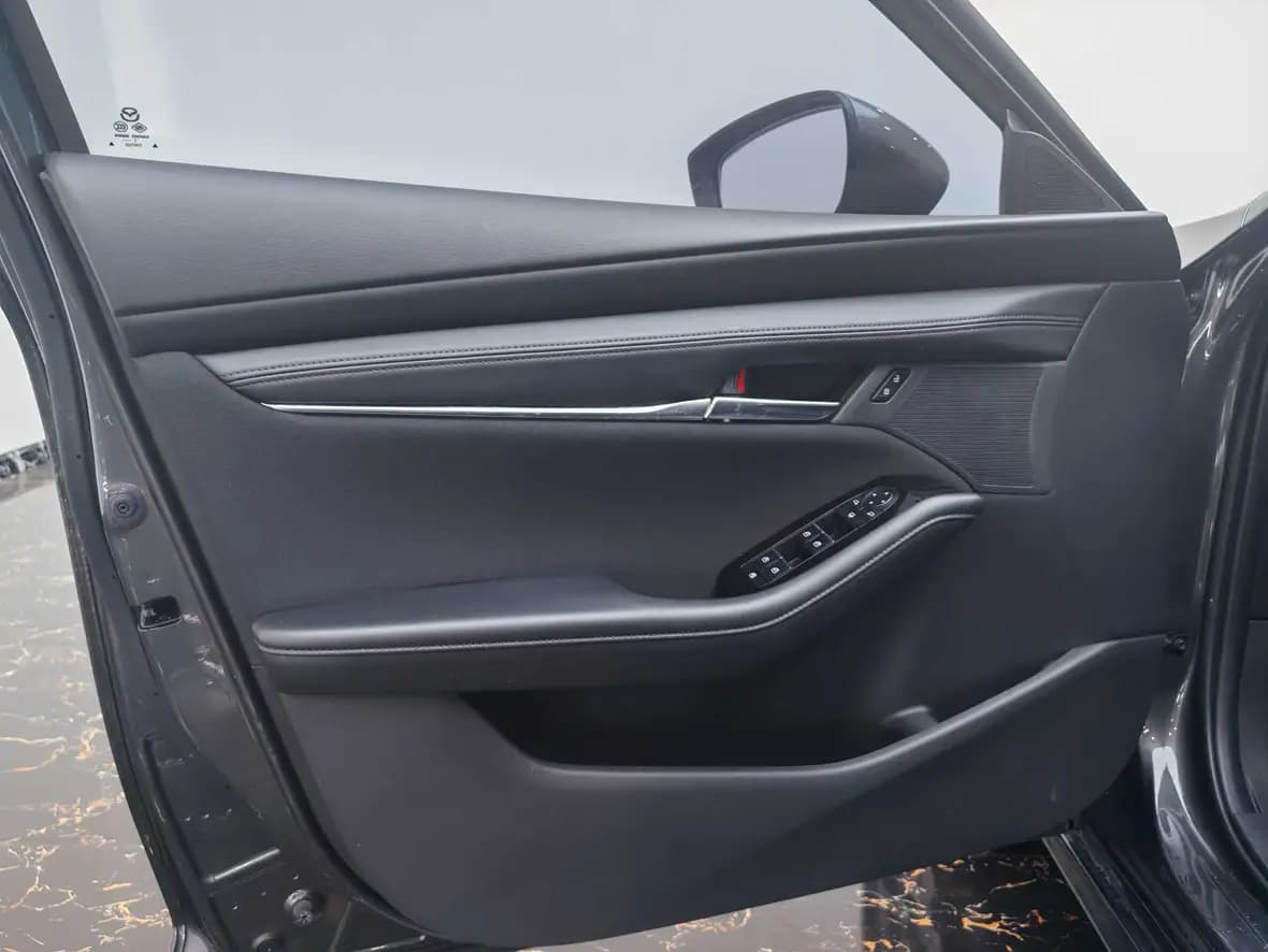 Mazda Axela 2021 г. 33892 км. — фото 16