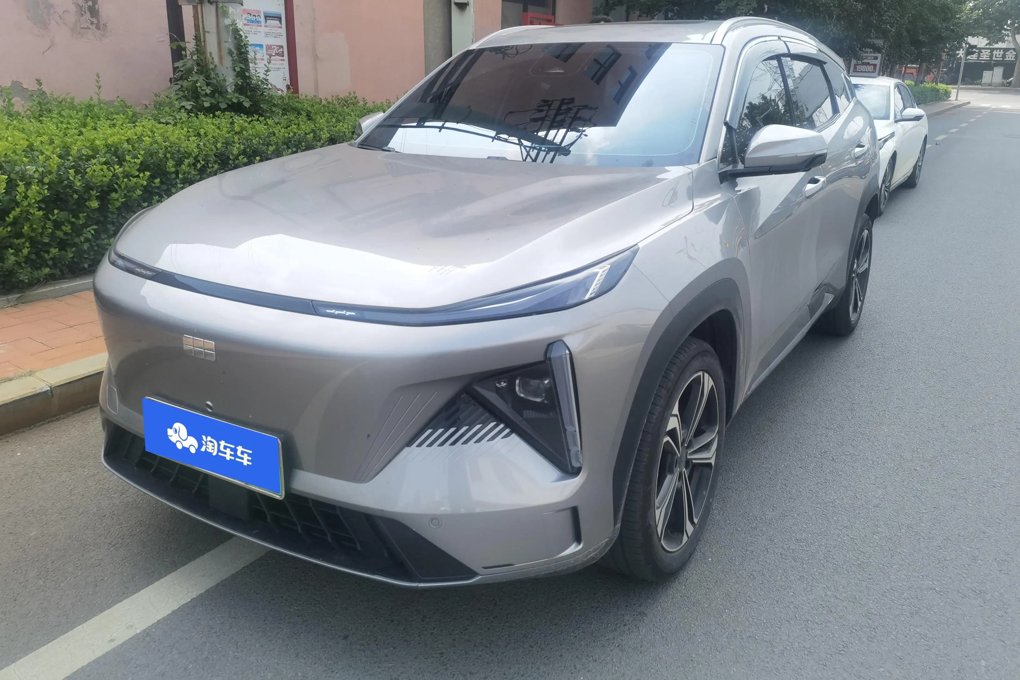 Geely Galaxy L7 2024 г. 16074 км.