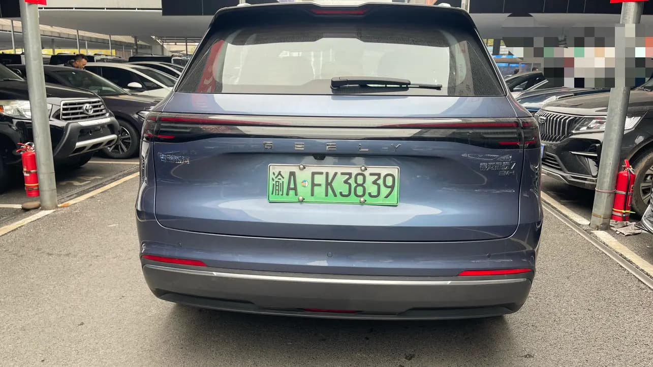 Geely Galaxy Starship 7 EM-i 2025 г. 16017 км. — фото 5