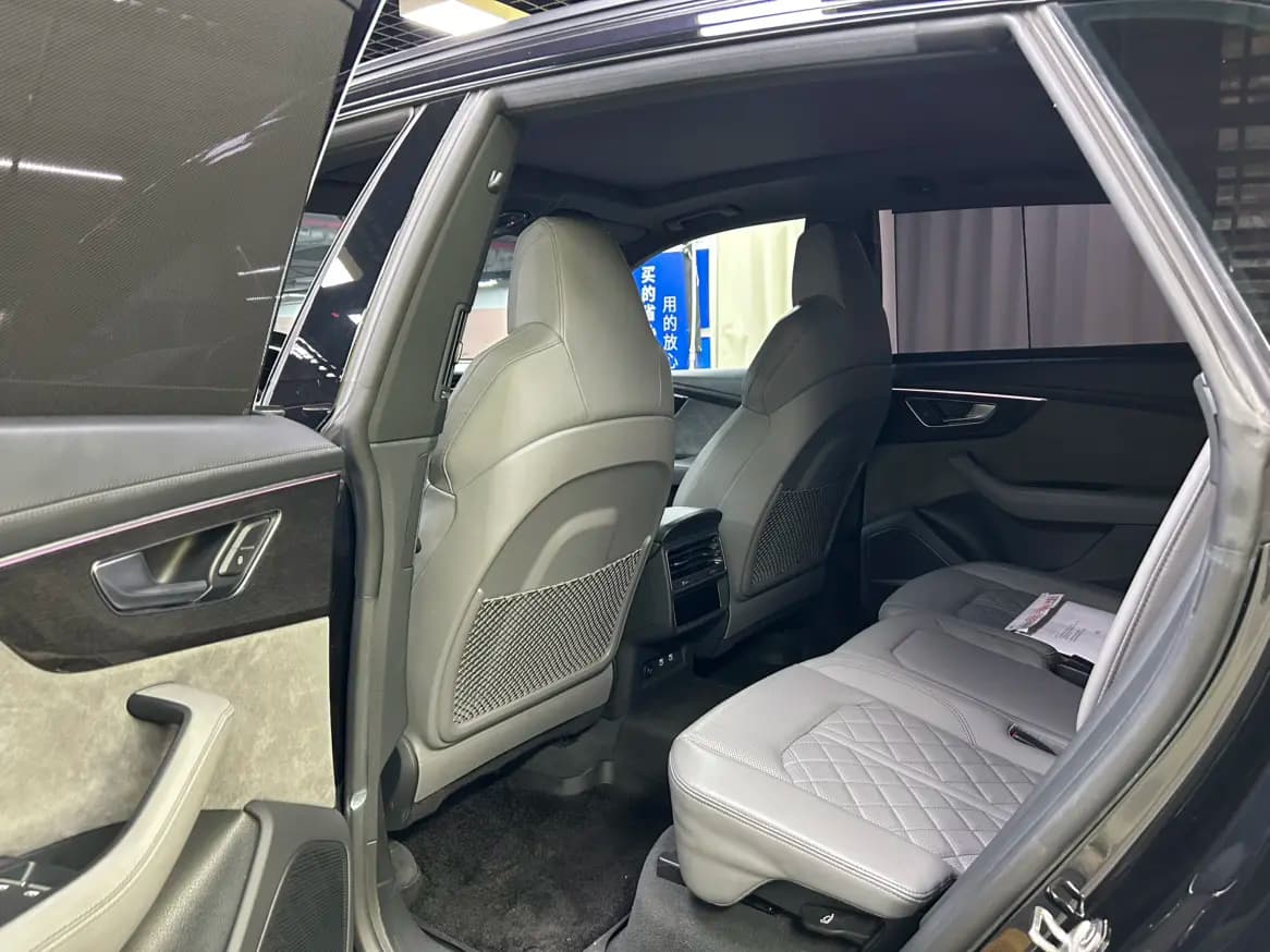 Audi Q8 2021 г. 71004 км. — фото 29