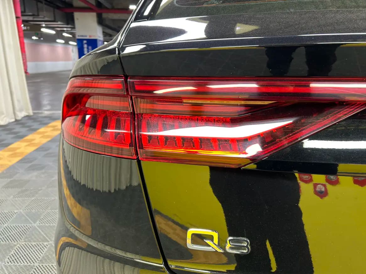Audi Q8 2021 г. 71004 км. — фото 10