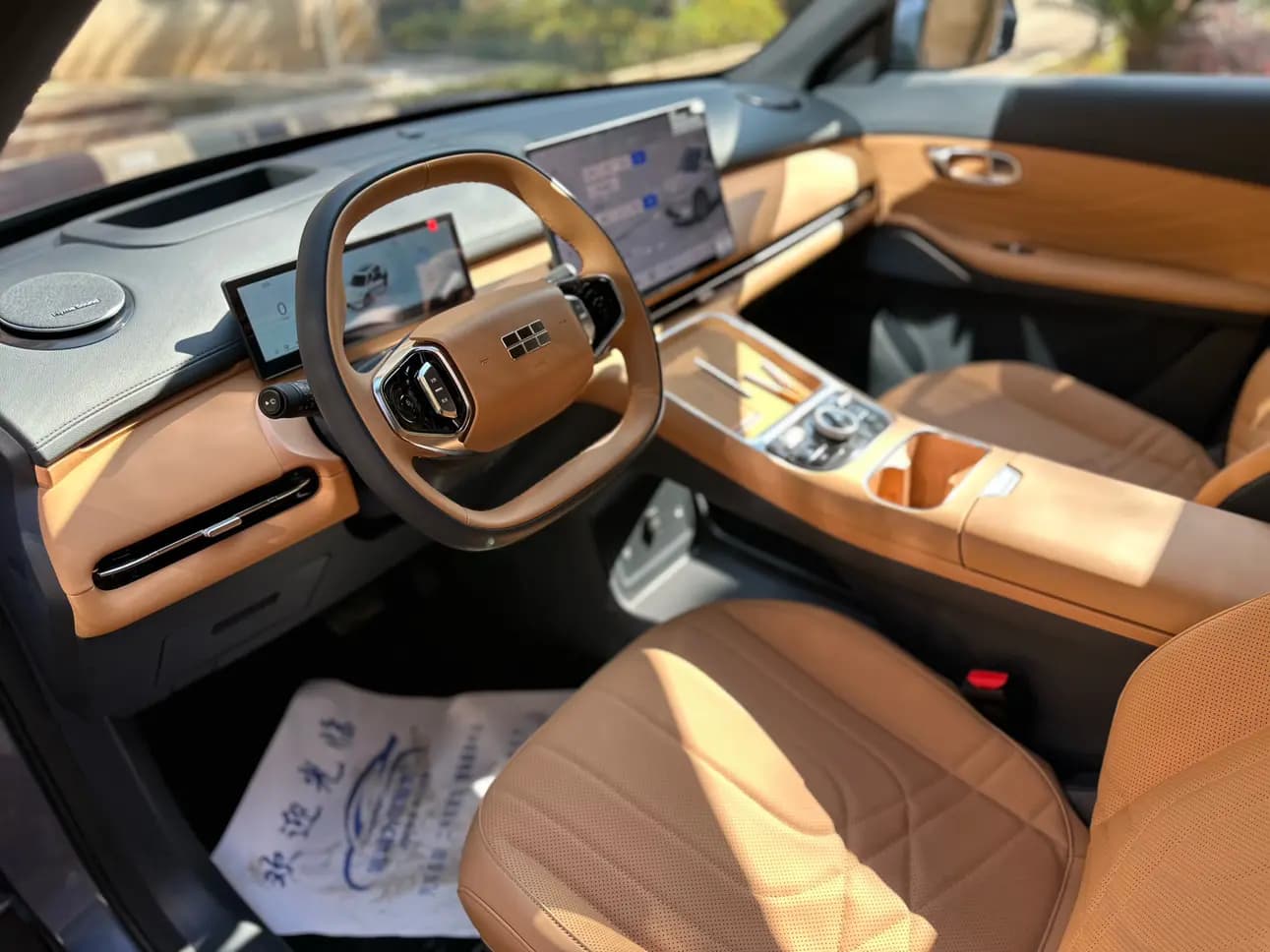 Geely Galaxy Starship 7 EM-i 2025 г. 4514 км. — фото 21