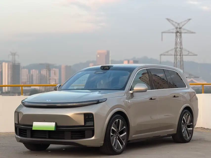 Lixiang L9 2022 г. 54335 км.