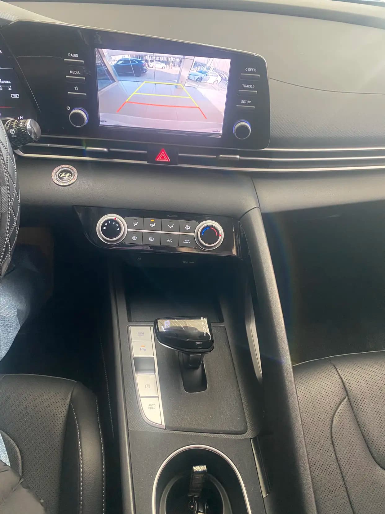 Hyundai Elantra 2021 г. 31040 км. — фото 12