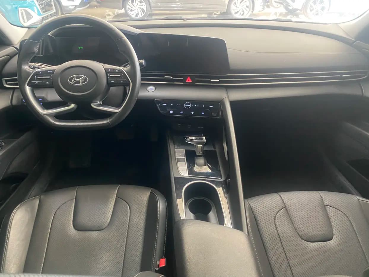 Hyundai Elantra 2021 г. 29239 км. — фото 11