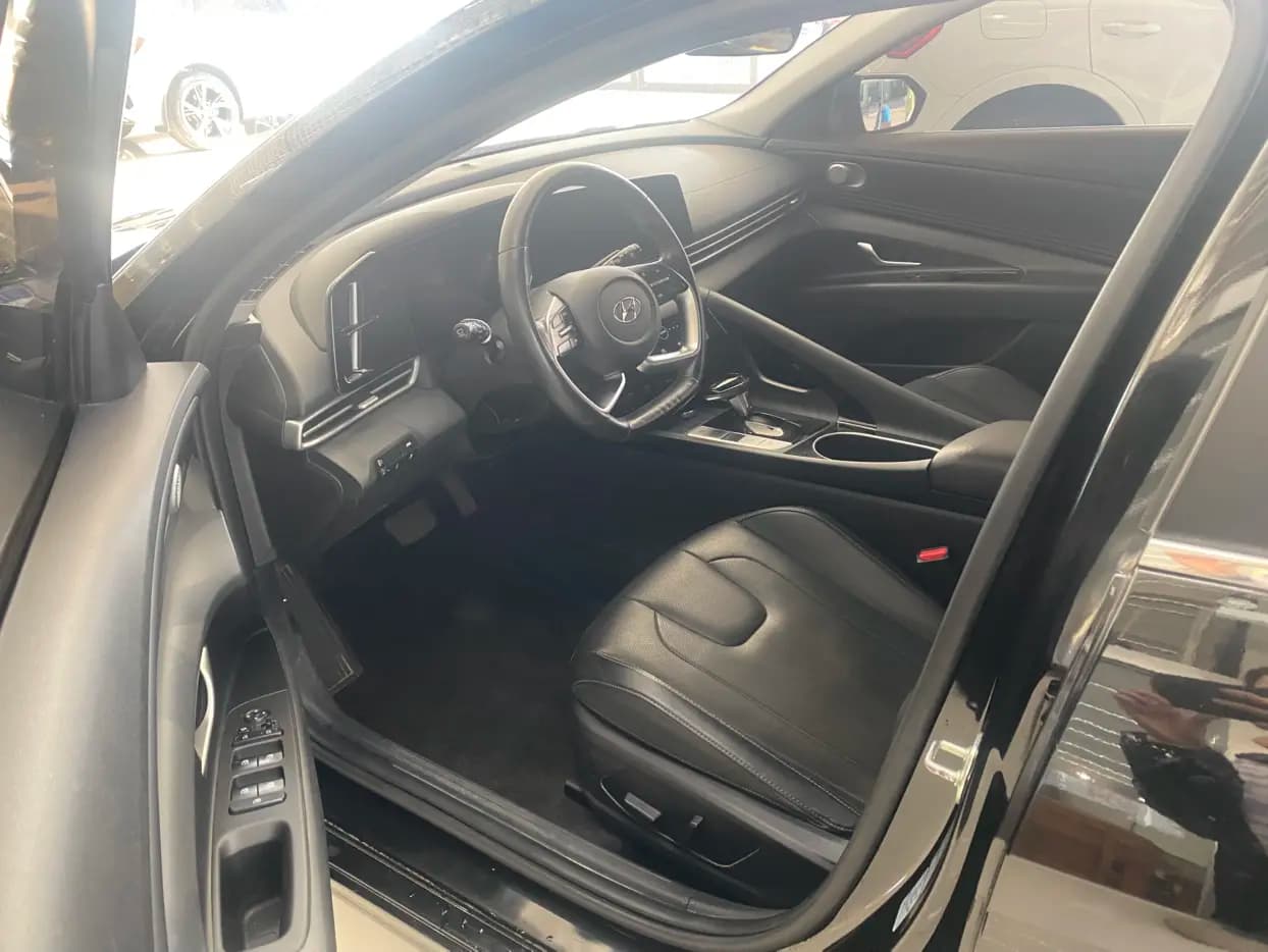 Hyundai Elantra 2021 г. 29239 км. — фото 14