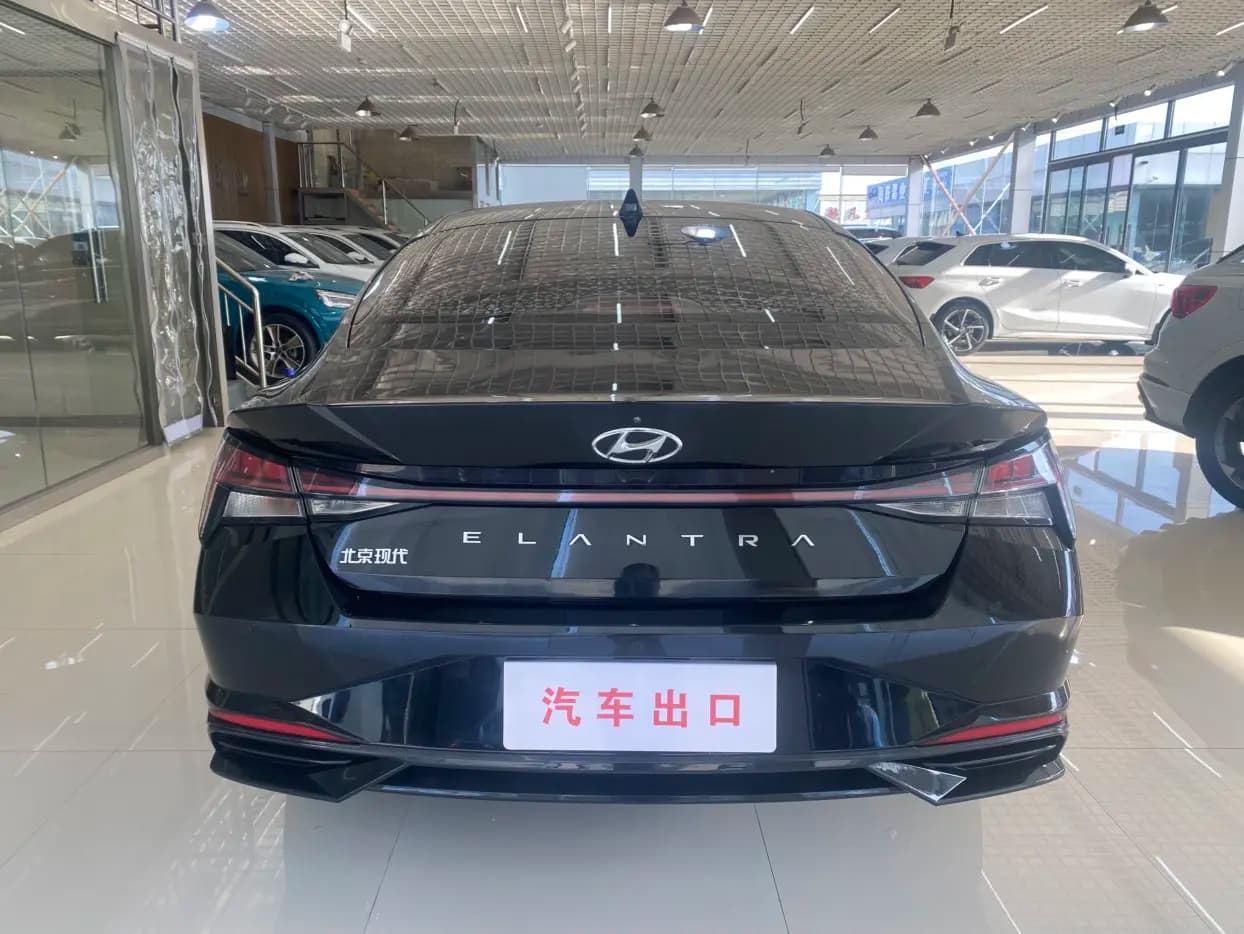 Hyundai Elantra 2021 г. 29239 км. — фото 5