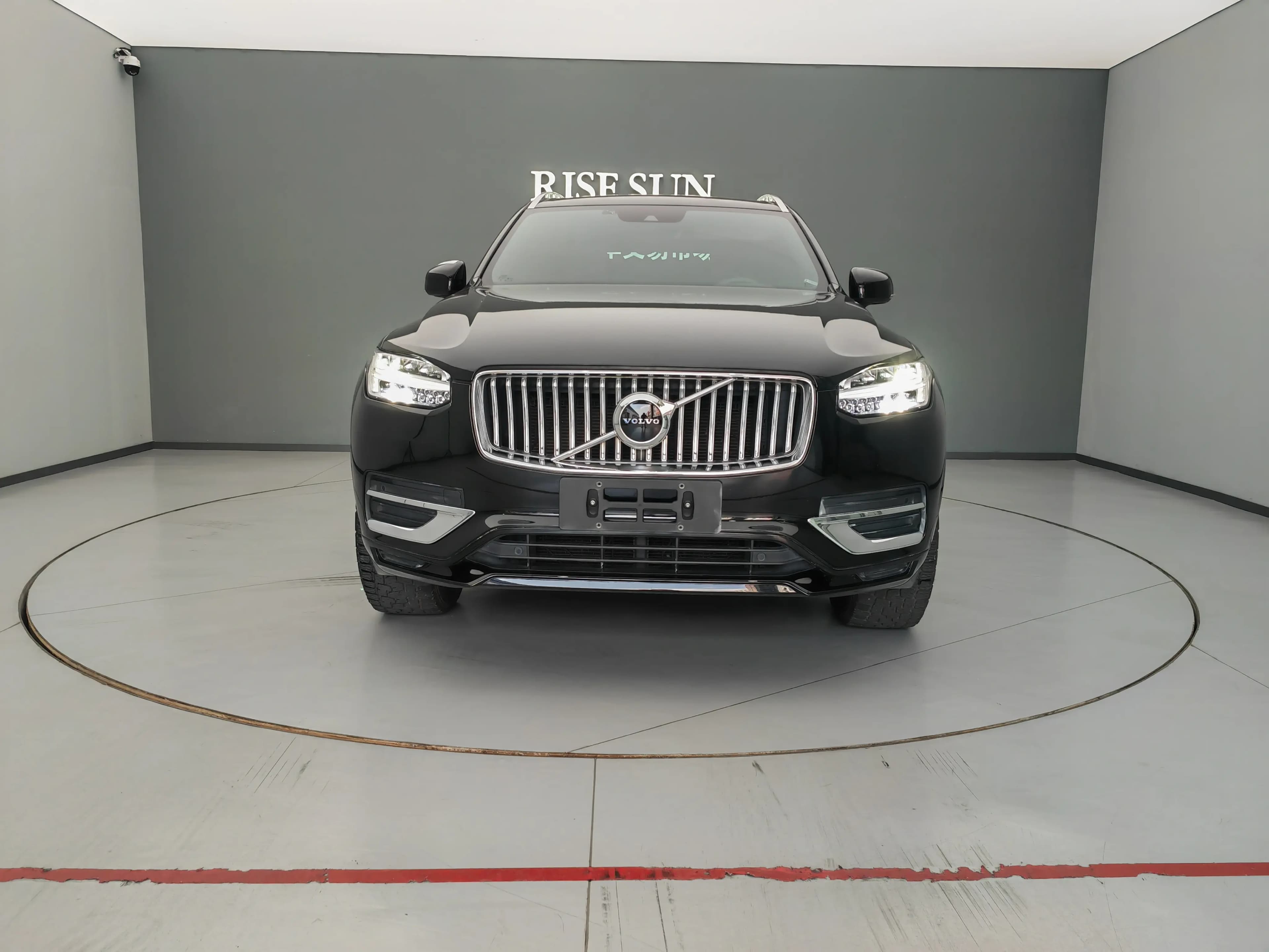 Volvo XC90 2022 г. 50087 км. — фото 2