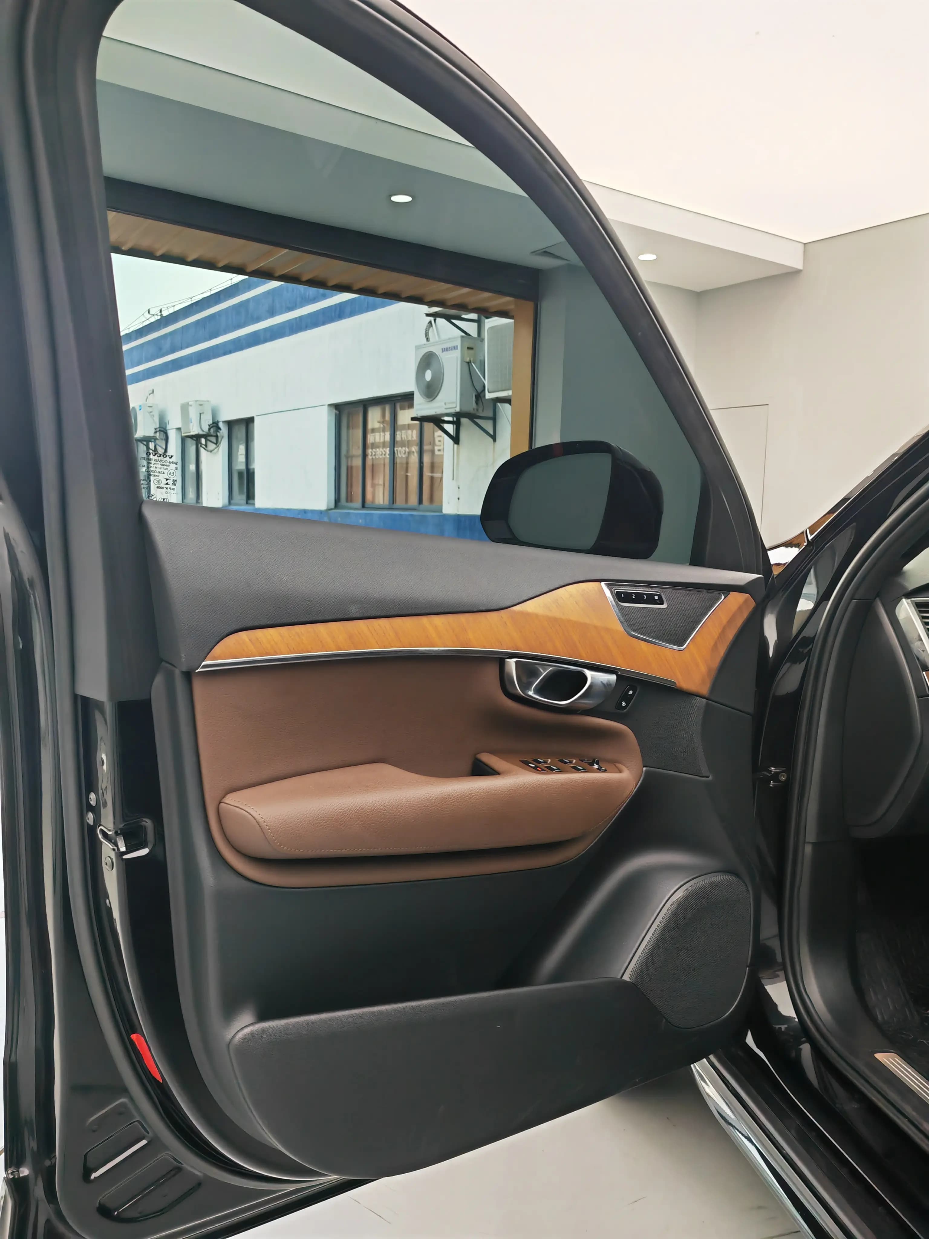 Volvo XC90 2022 г. 50087 км. — фото 13